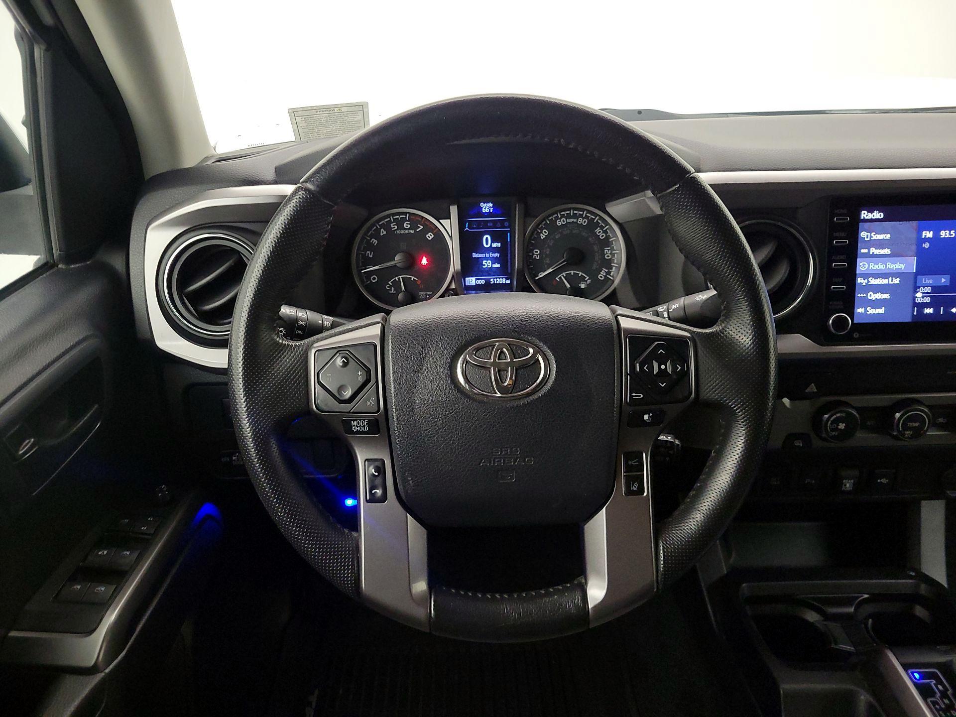 Thumbnail: 2020 Toyota Tacoma - 10