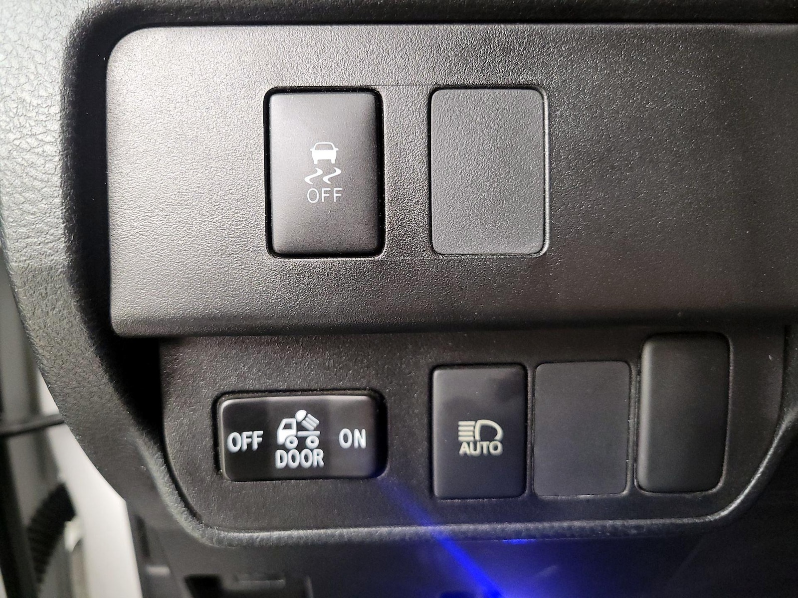 2020 Toyota Tacoma SR5 - Photo 14
