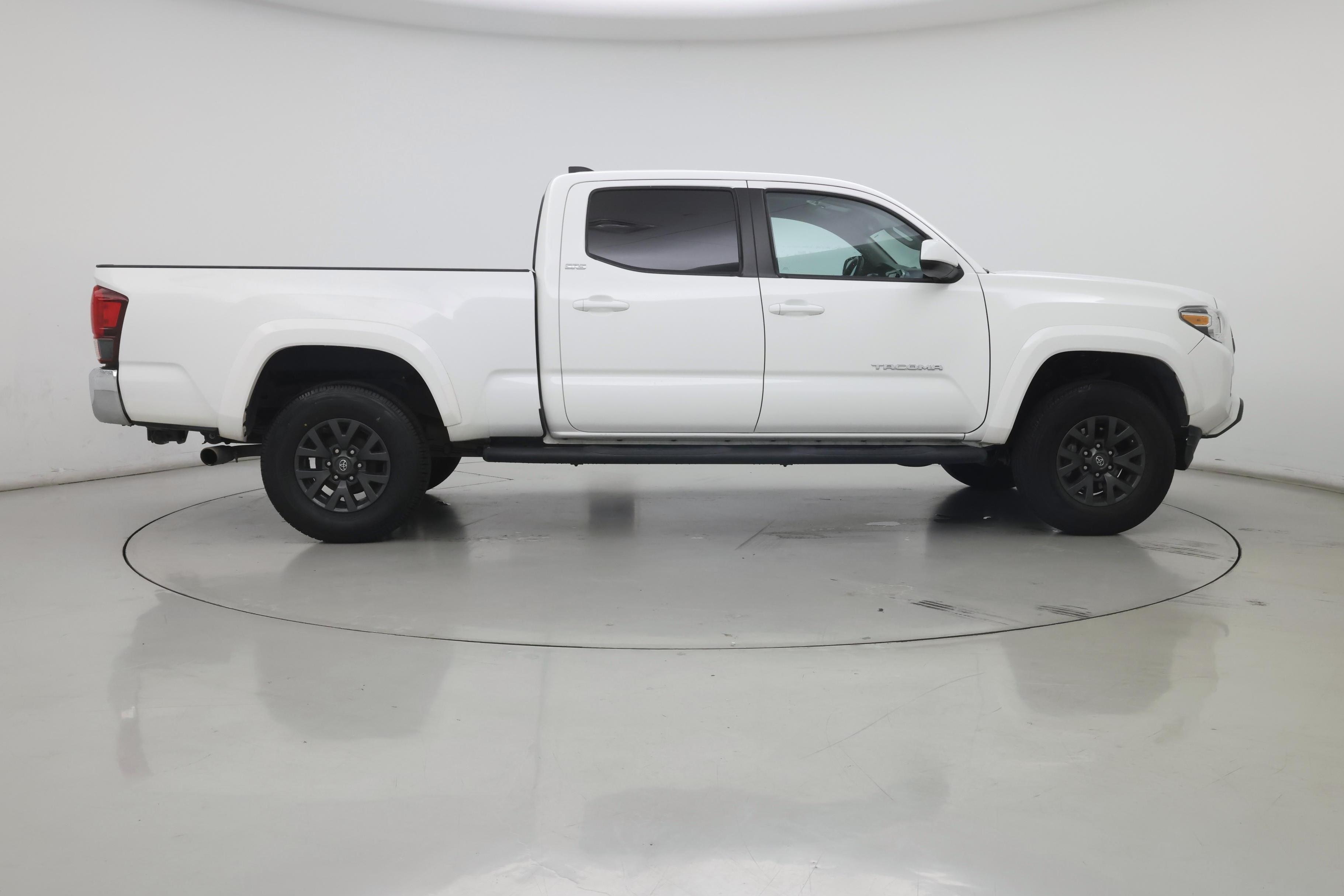 Thumbnail: 2020 Toyota Tacoma - 7