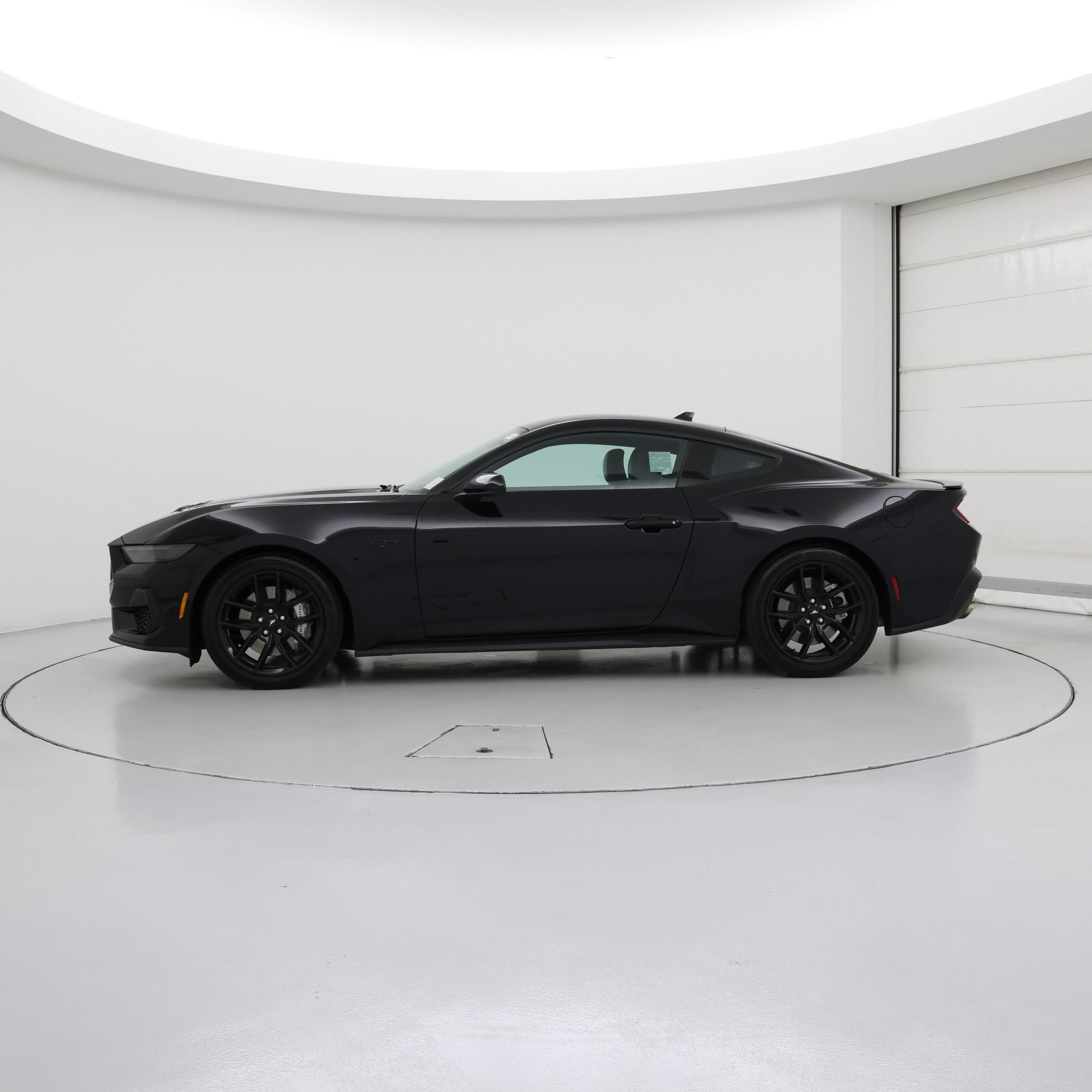 Thumbnail: 2025 Ford Mustang - 3