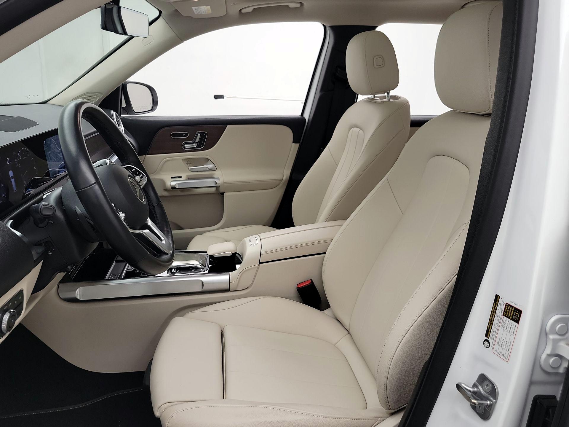 Thumbnail: 2023 Mercedes-Benz GLB - 11