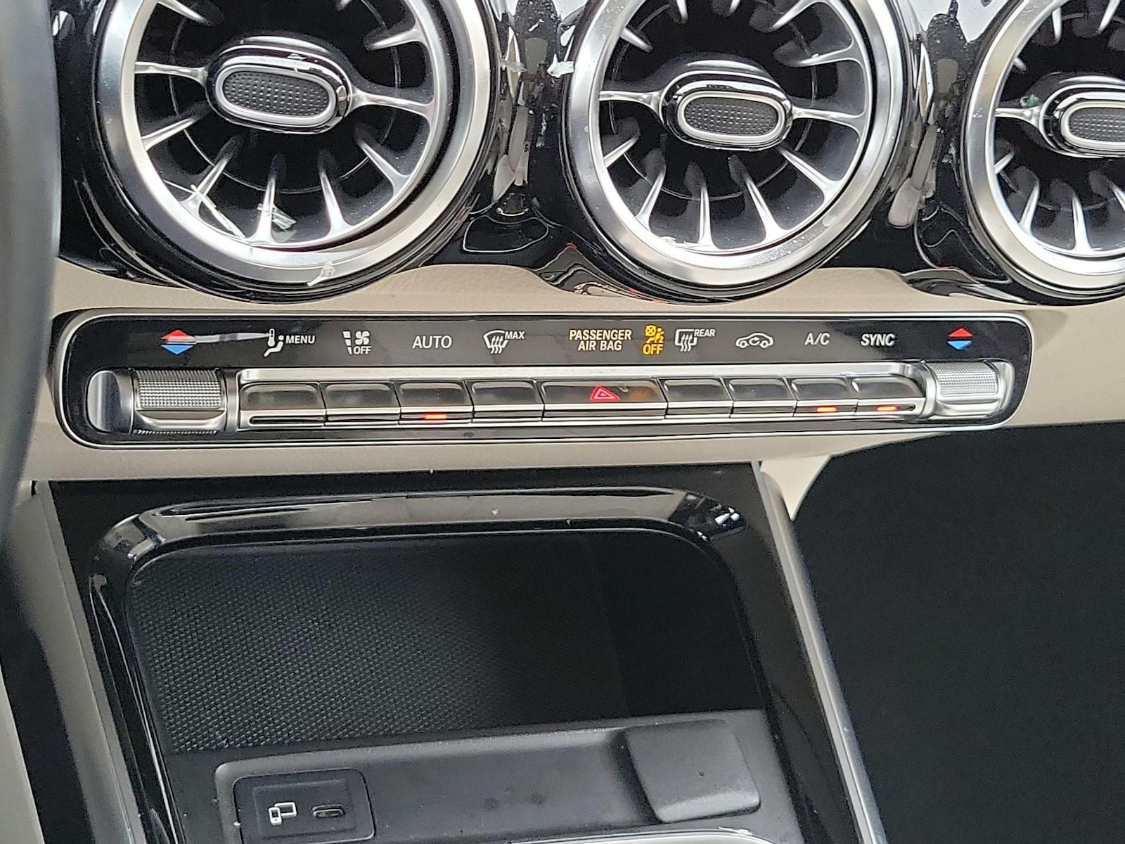 2023 Mercedes-Benz GLB Base - Photo 18
