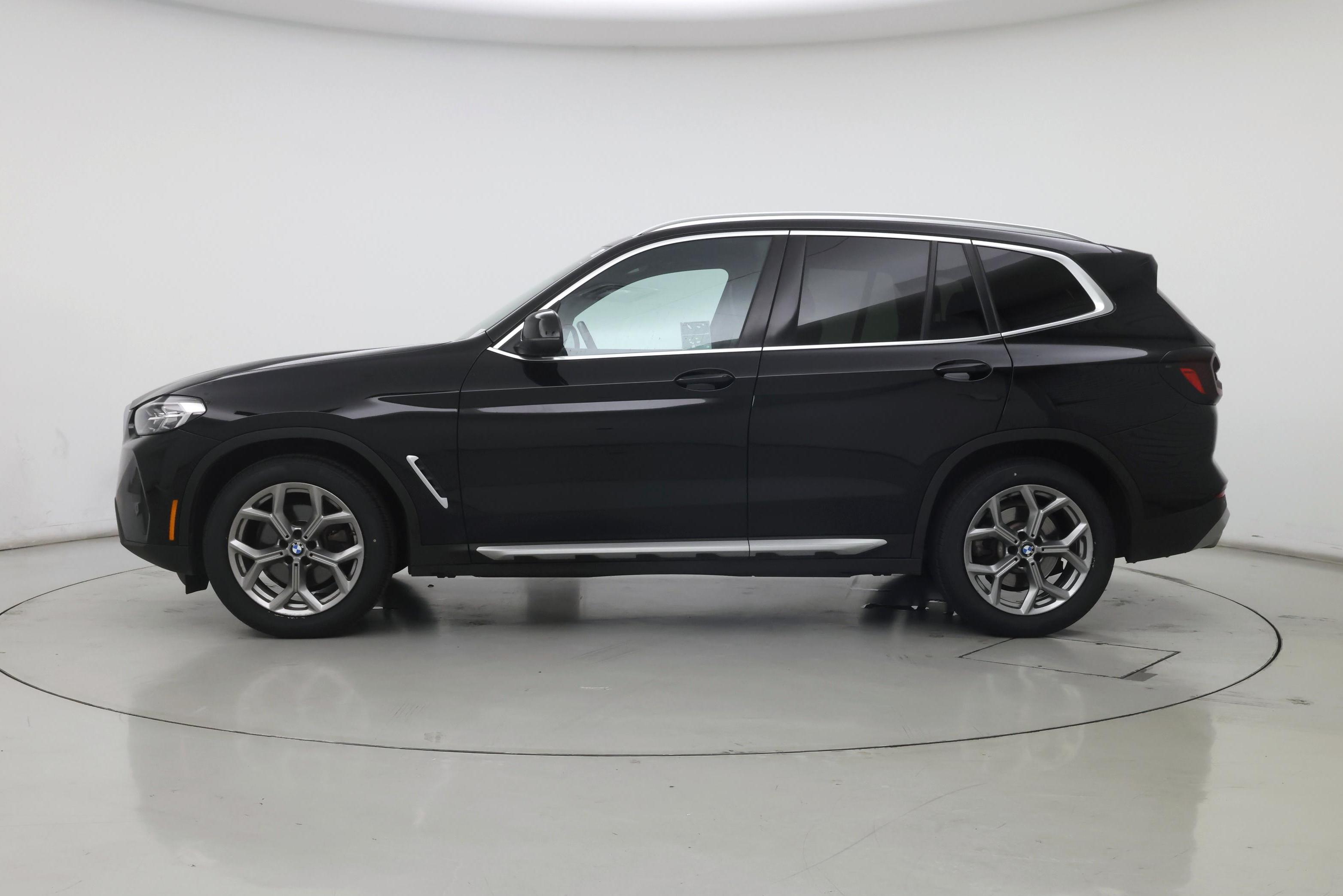 Thumbnail: 2023 BMW X3 - 3