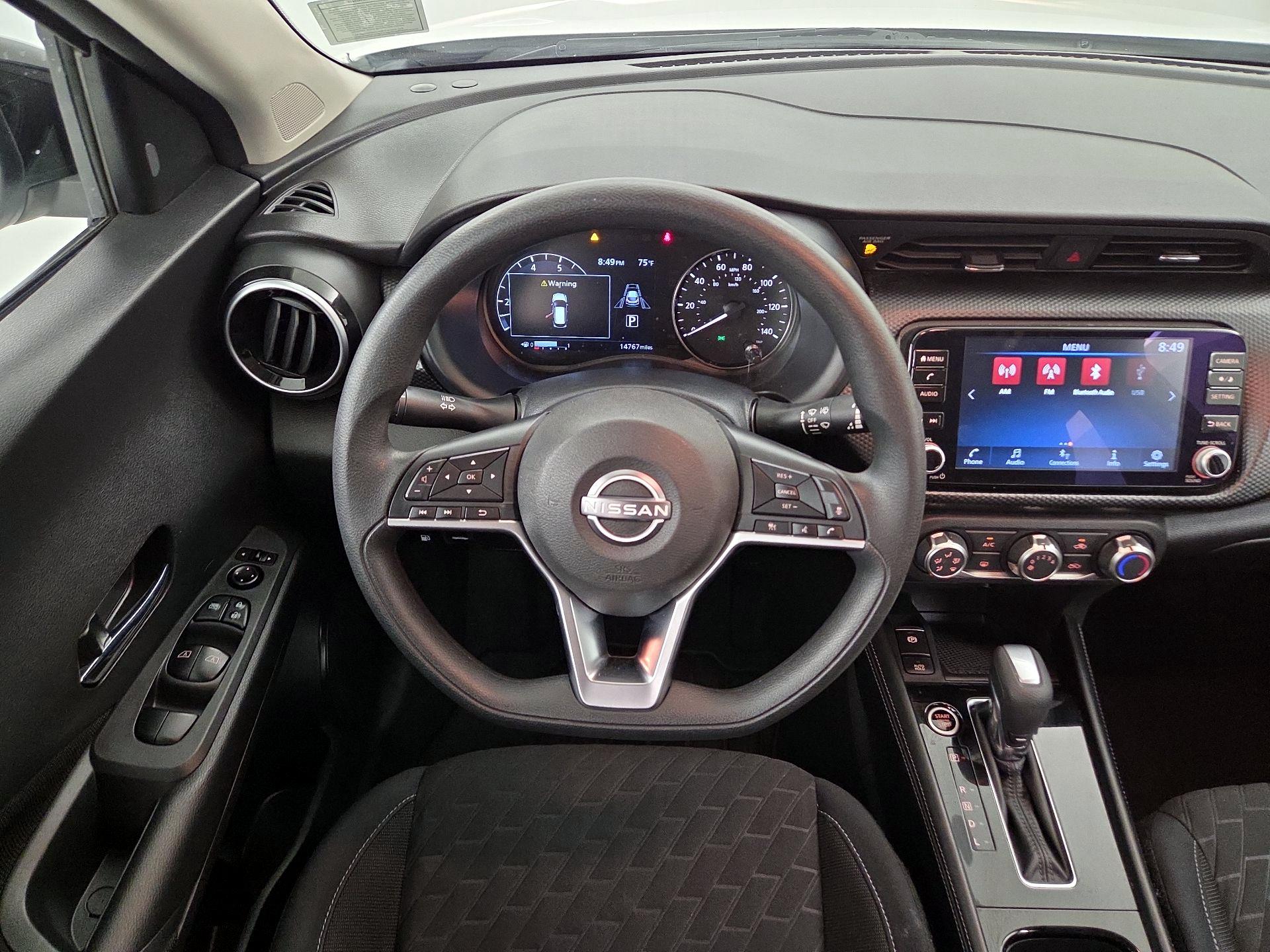 Thumbnail: 2023 Nissan Kicks - 10