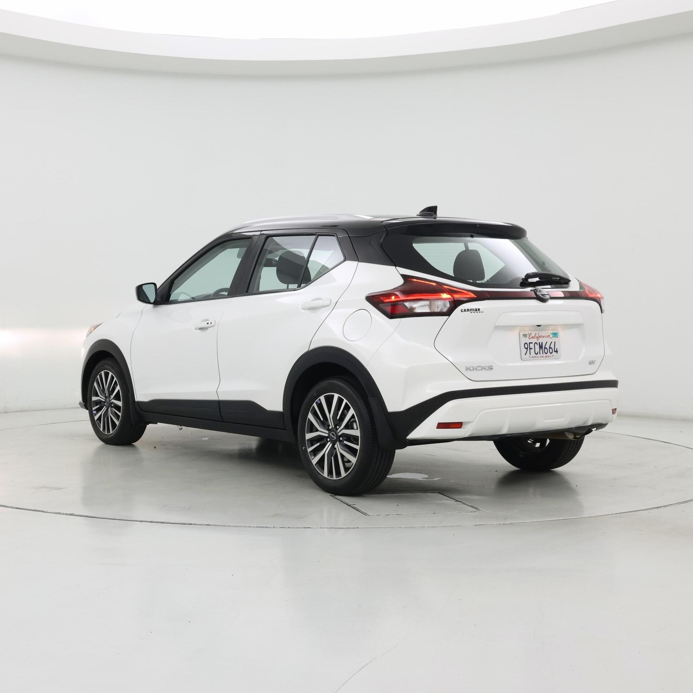 Thumbnail: 2023 Nissan Kicks - 2