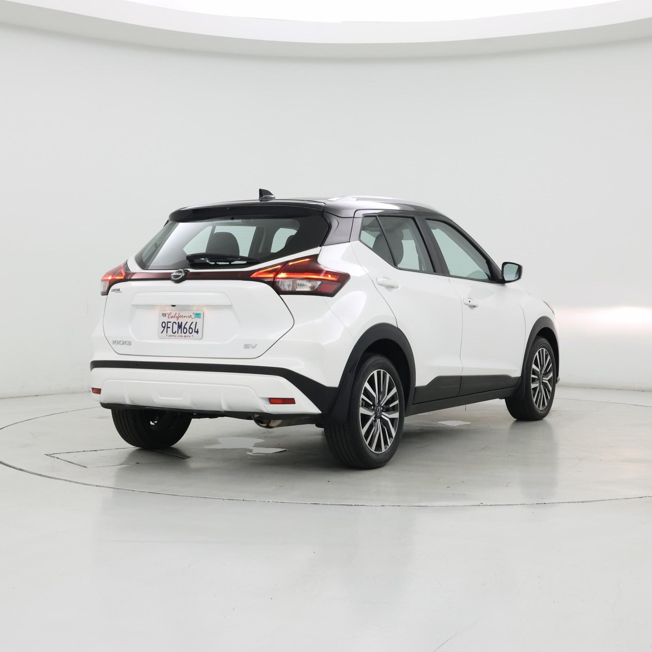 Thumbnail: 2023 Nissan Kicks - 8