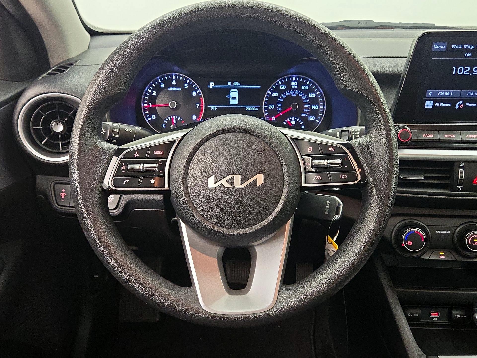 Thumbnail: 2022 Kia Forte - 10