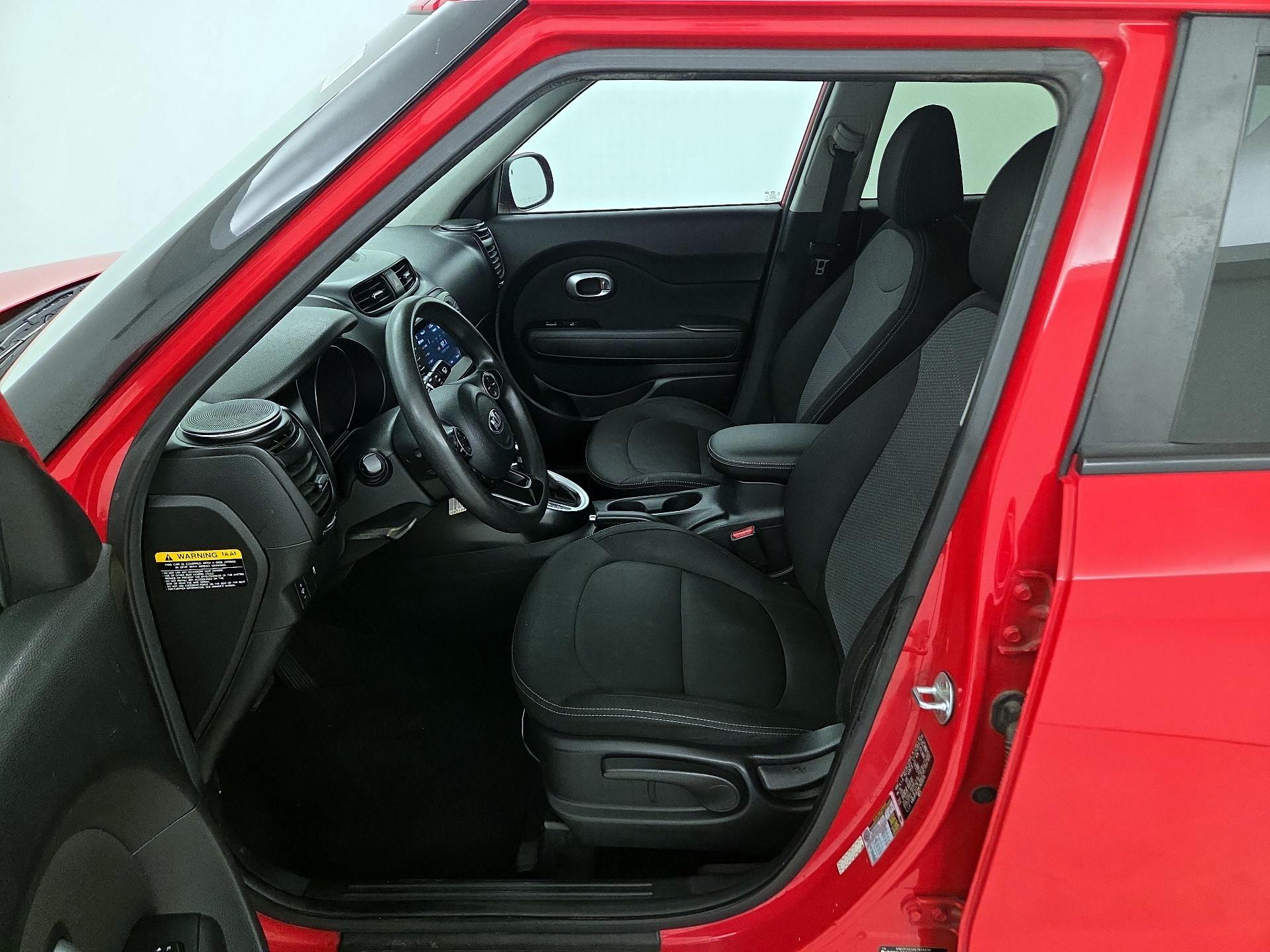 Thumbnail: 2019 Kia Soul - 11