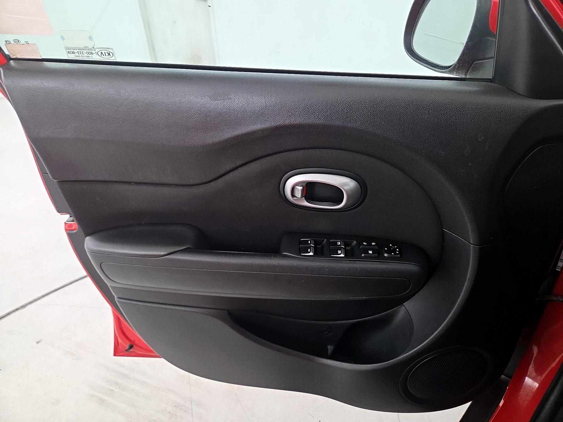 Thumbnail: 2019 Kia Soul - 12