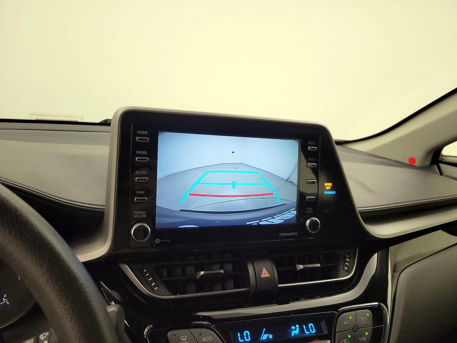 2020 Toyota C-HR LE - Photo 15