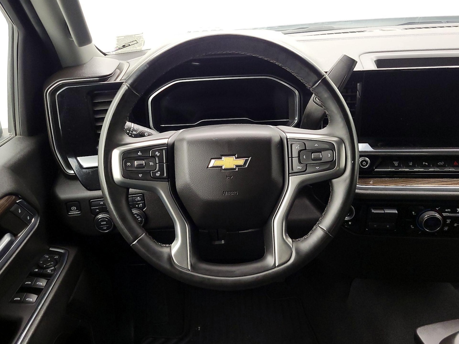 2024 Chevrolet Silverado 2500HD LT - Photo 11