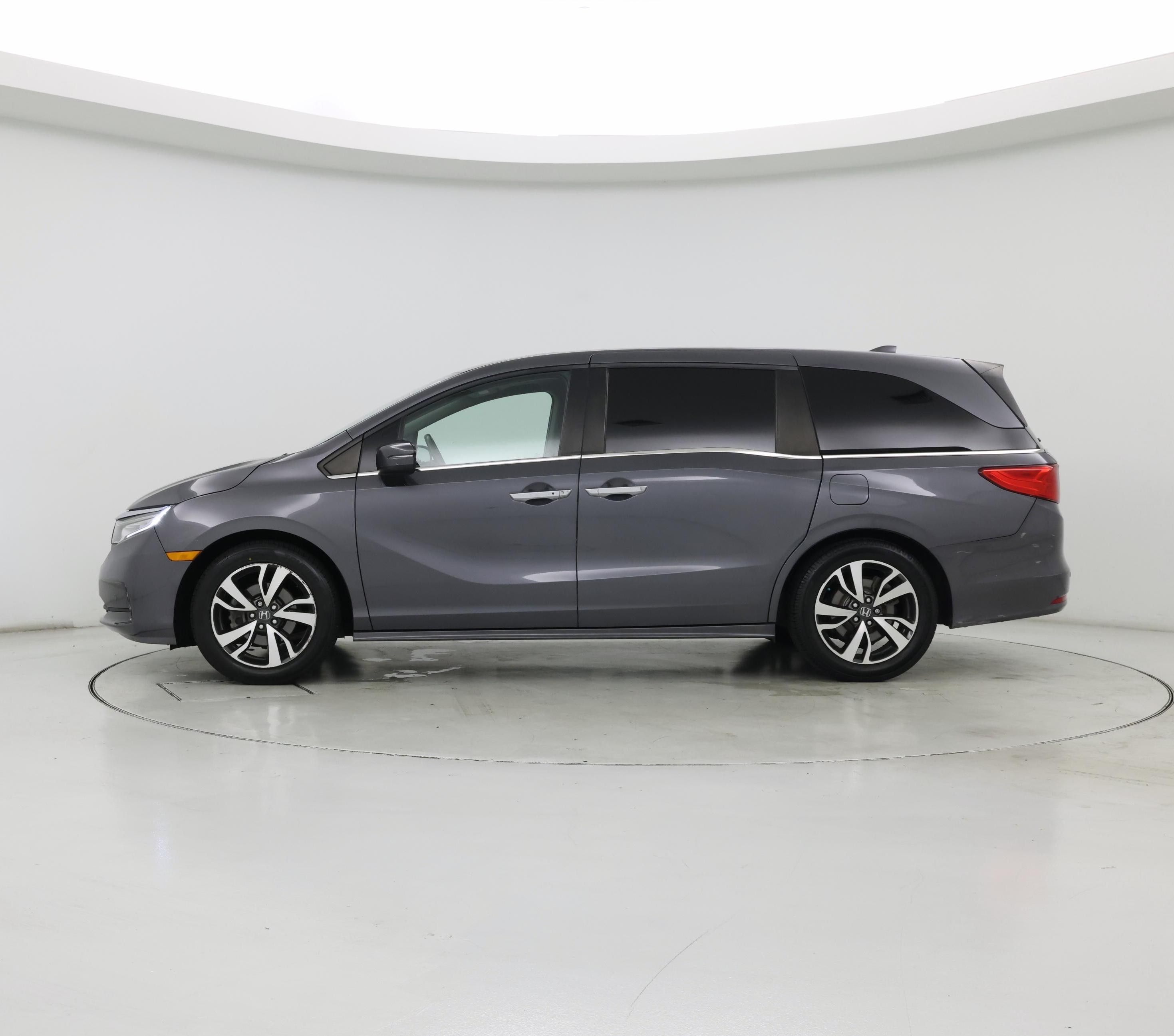 Thumbnail: 2022 Honda Odyssey - 3