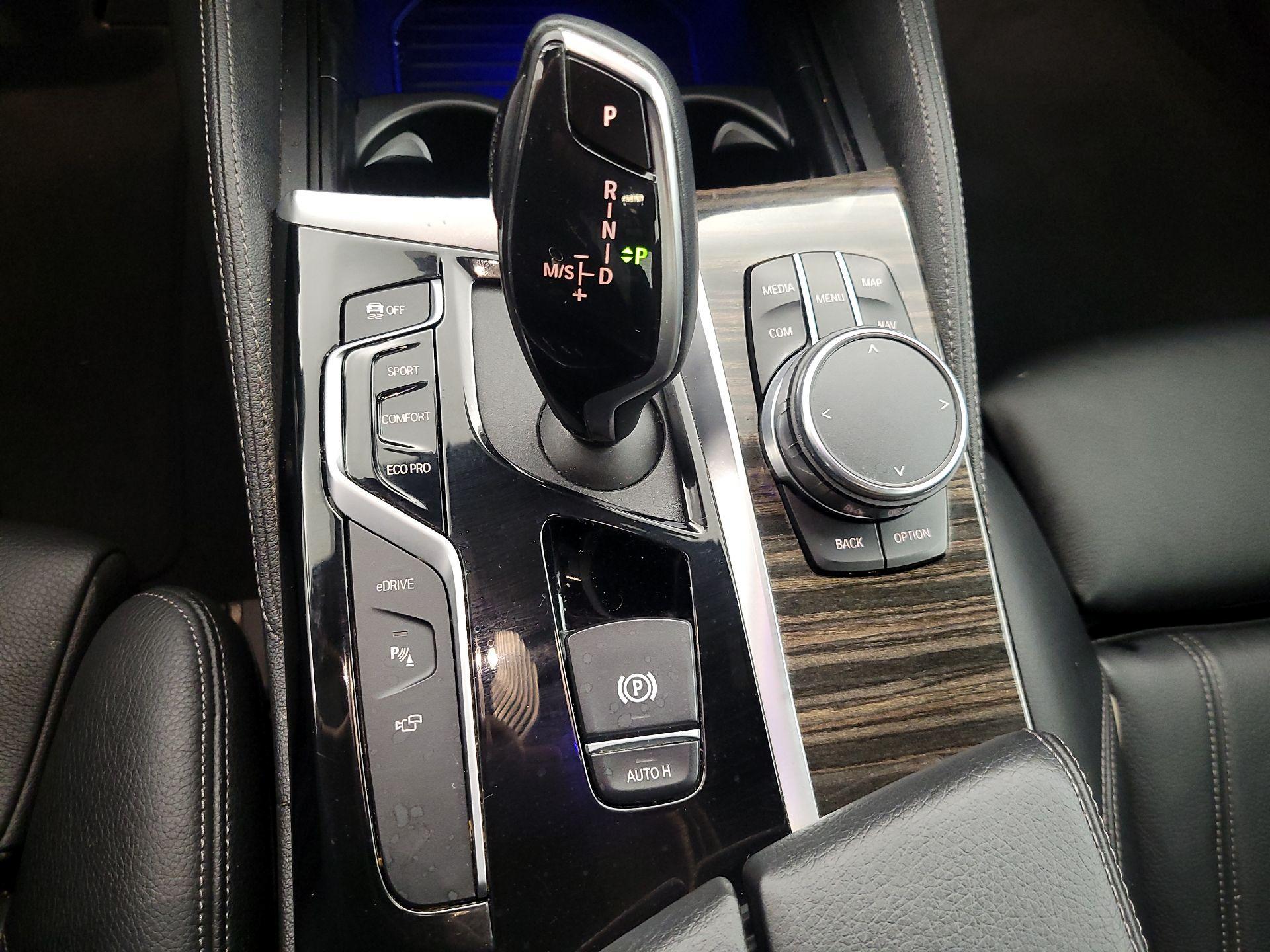 Thumbnail: 2019 BMW 5 Series - 18