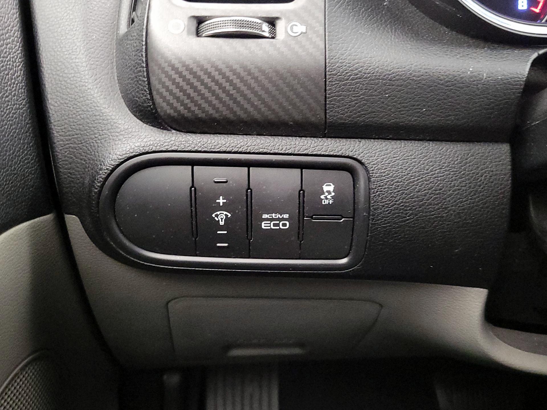 Thumbnail: 2015 Kia Forte - 13