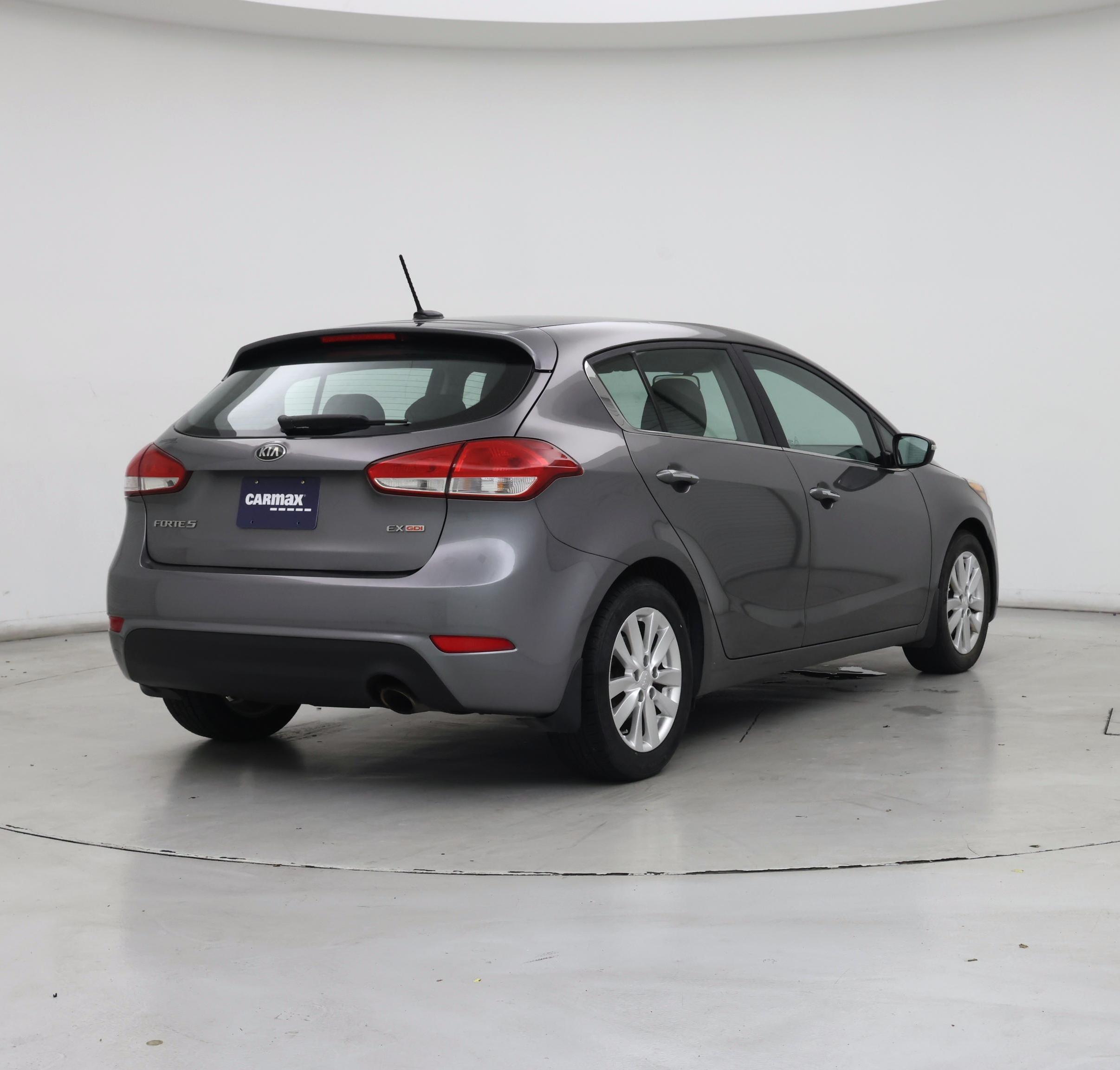 Thumbnail: 2015 Kia Forte - 8