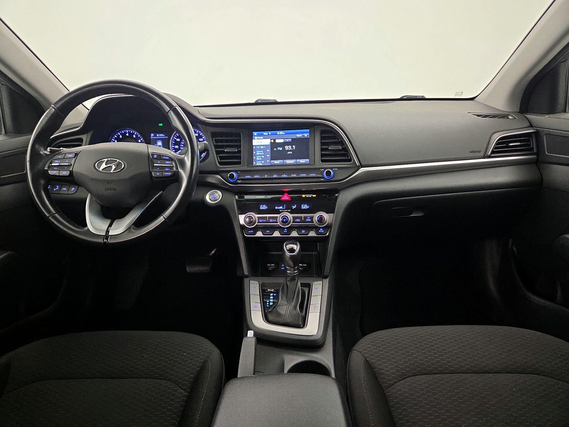 Thumbnail: 2020 Hyundai Elantra - 9
