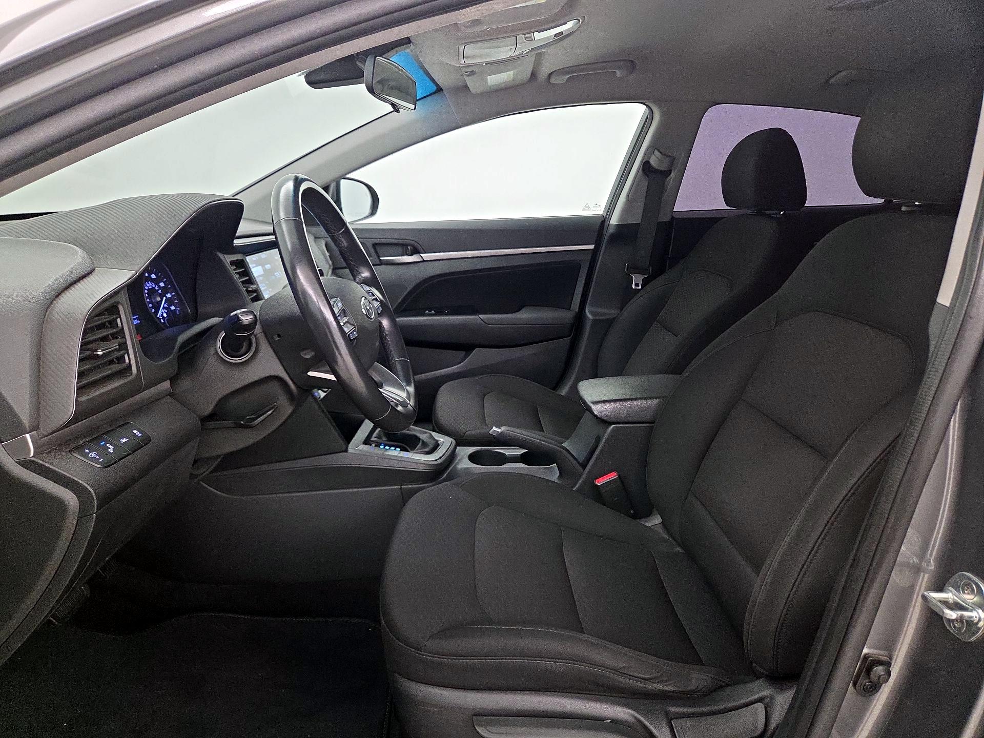 Thumbnail: 2020 Hyundai Elantra - 11