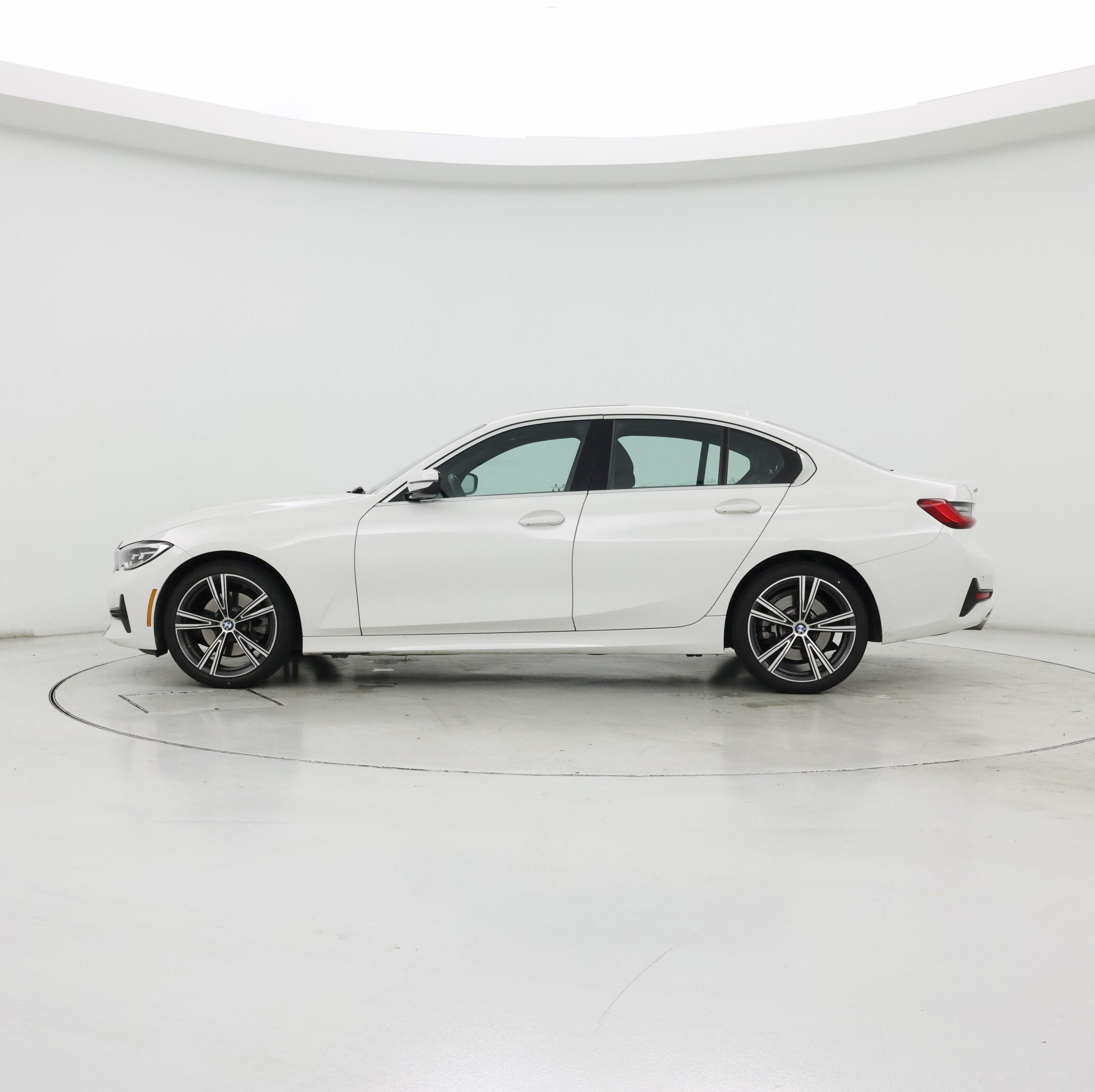 Thumbnail: 2021 BMW 3 Series - 3
