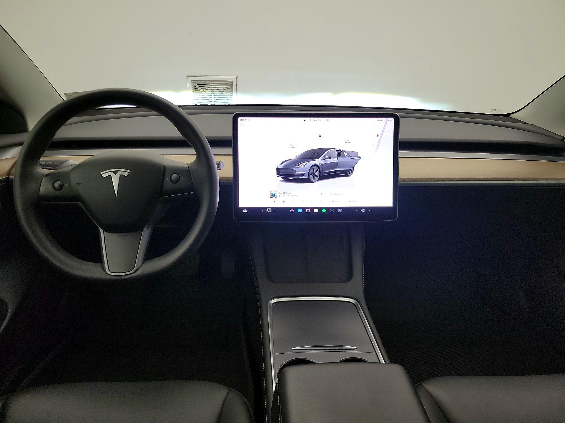 Thumbnail: 2023 Tesla Model 3 - 9