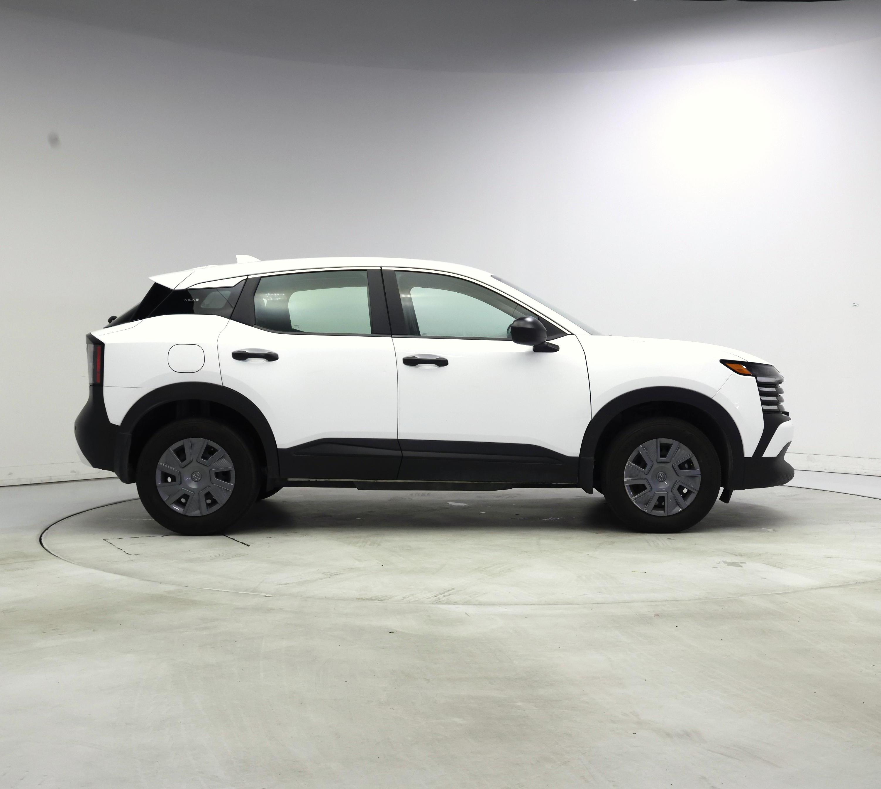 Thumbnail: 2025 Nissan Kicks - 7
