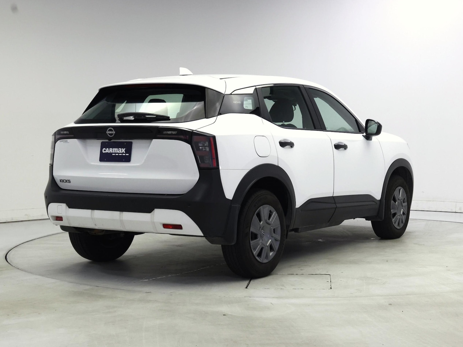 2025 Nissan Kicks S - Photo 9