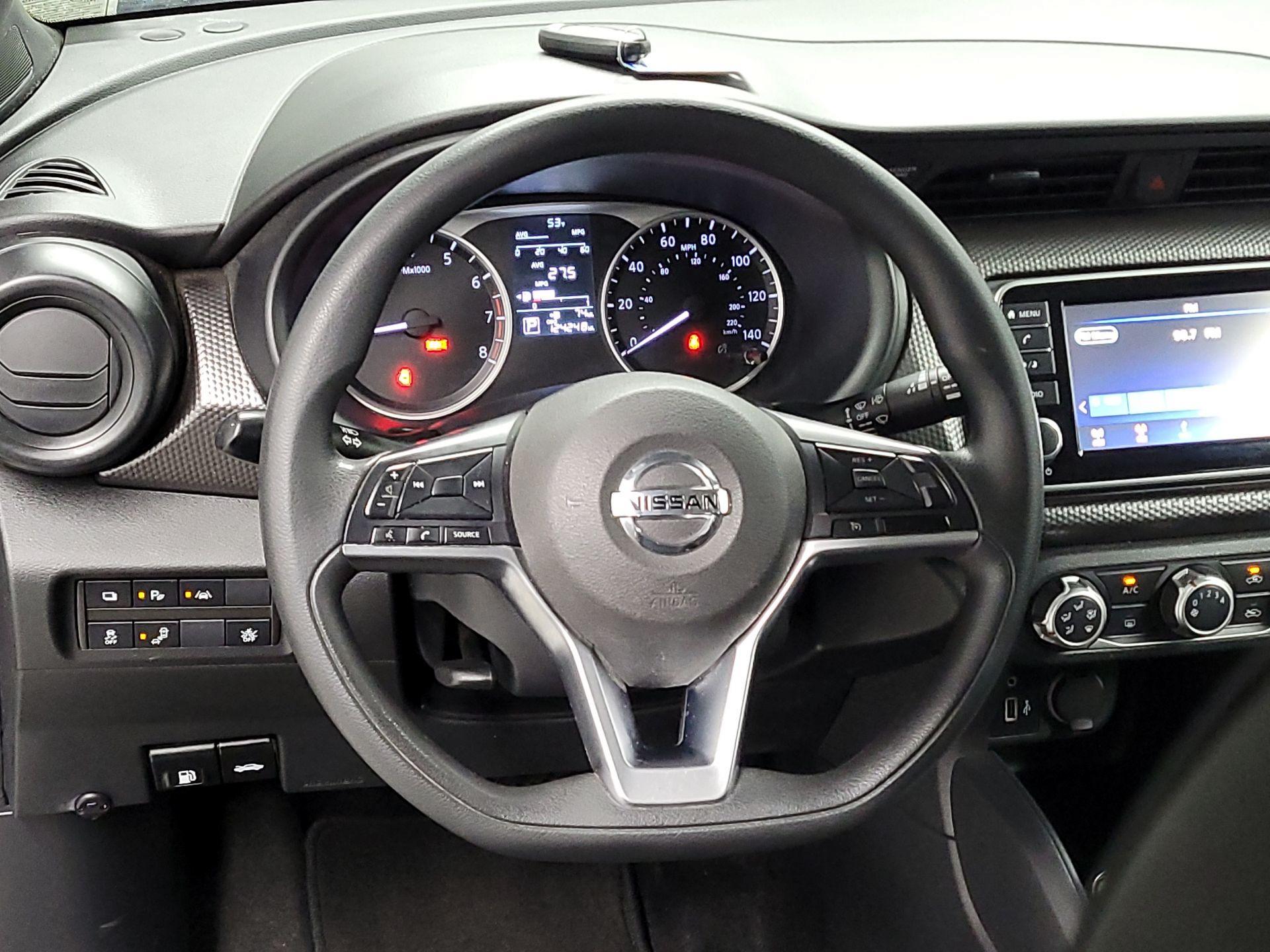 Thumbnail: 2020 Nissan Kicks - 10
