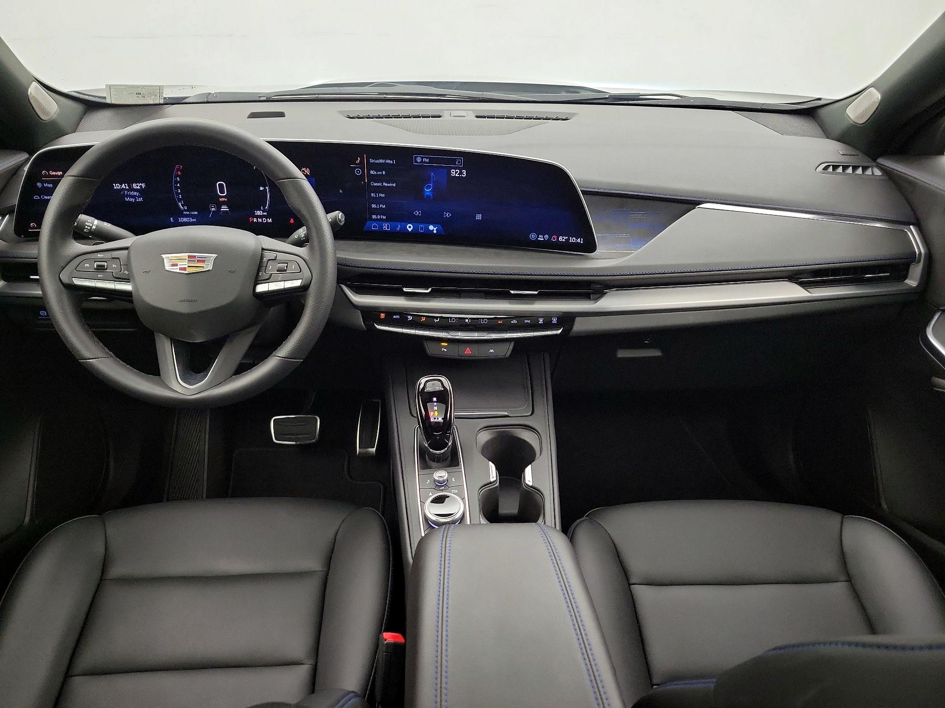 Thumbnail: 2025 Cadillac XT4 - 9