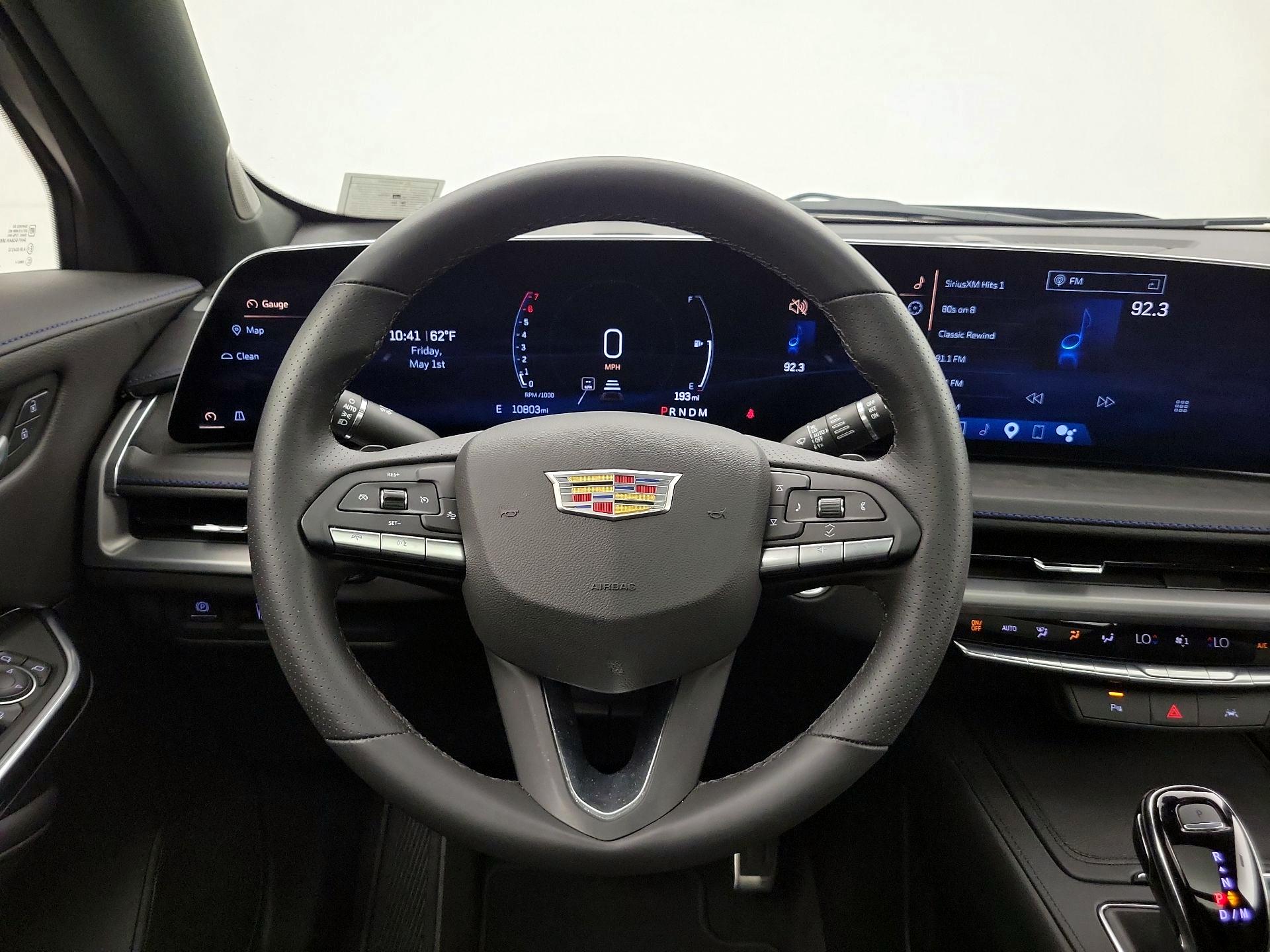 Thumbnail: 2025 Cadillac XT4 - 10