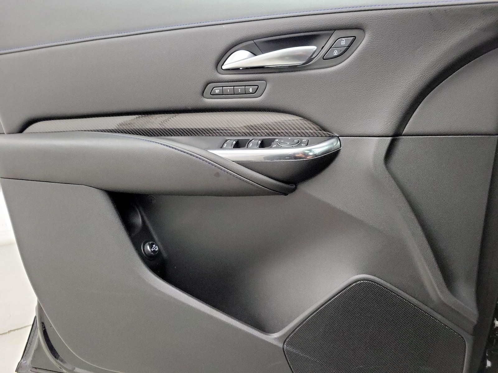 2025 Cadillac XT4 Sport - Photo 13