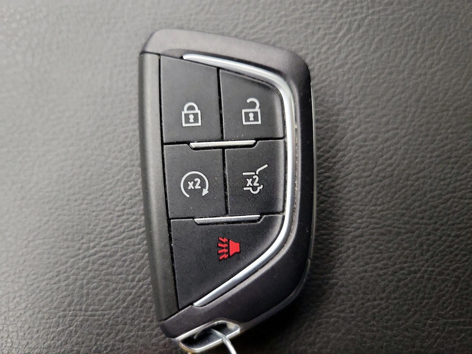 2025 Cadillac XT4 Sport - Photo 25