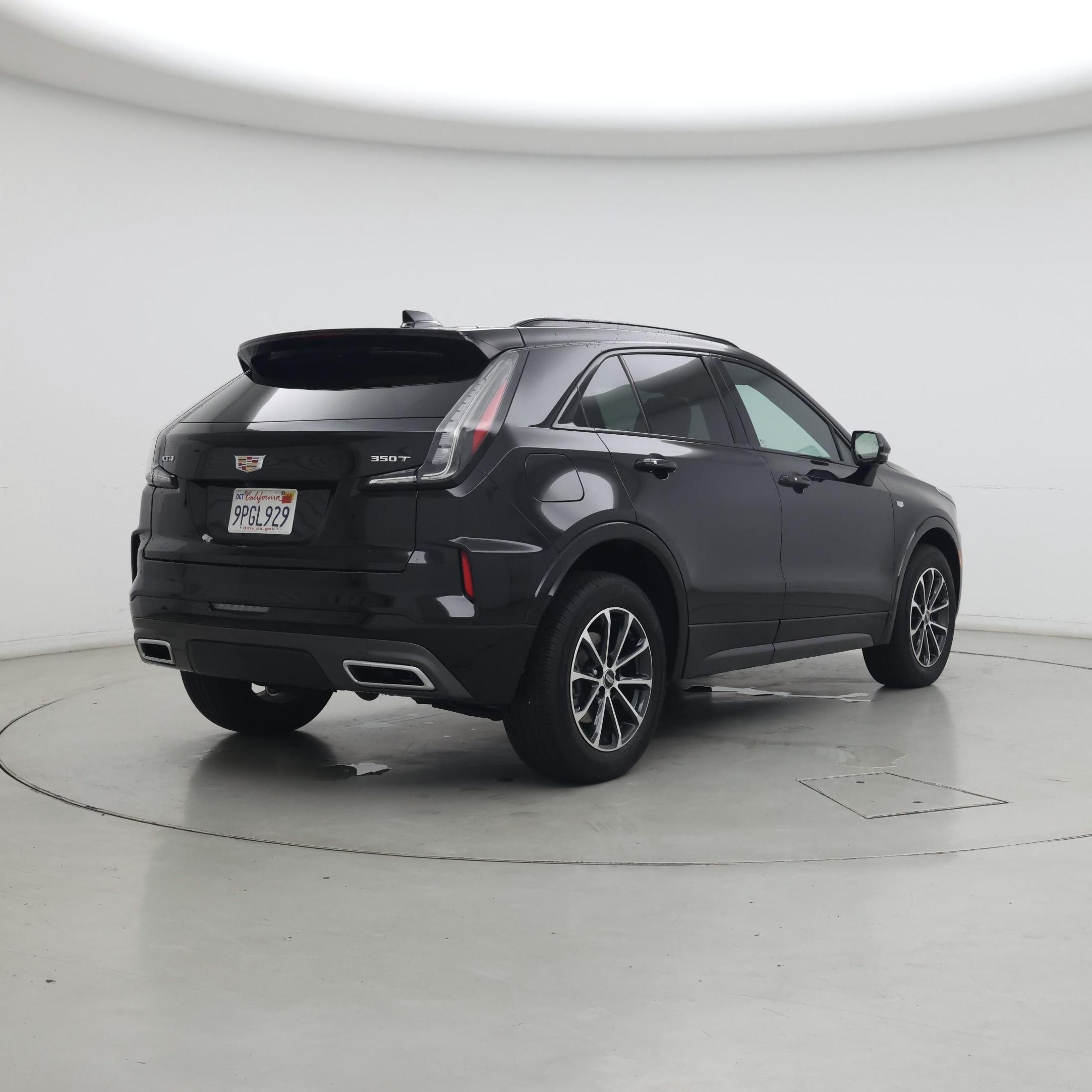 Thumbnail: 2025 Cadillac XT4 - 8