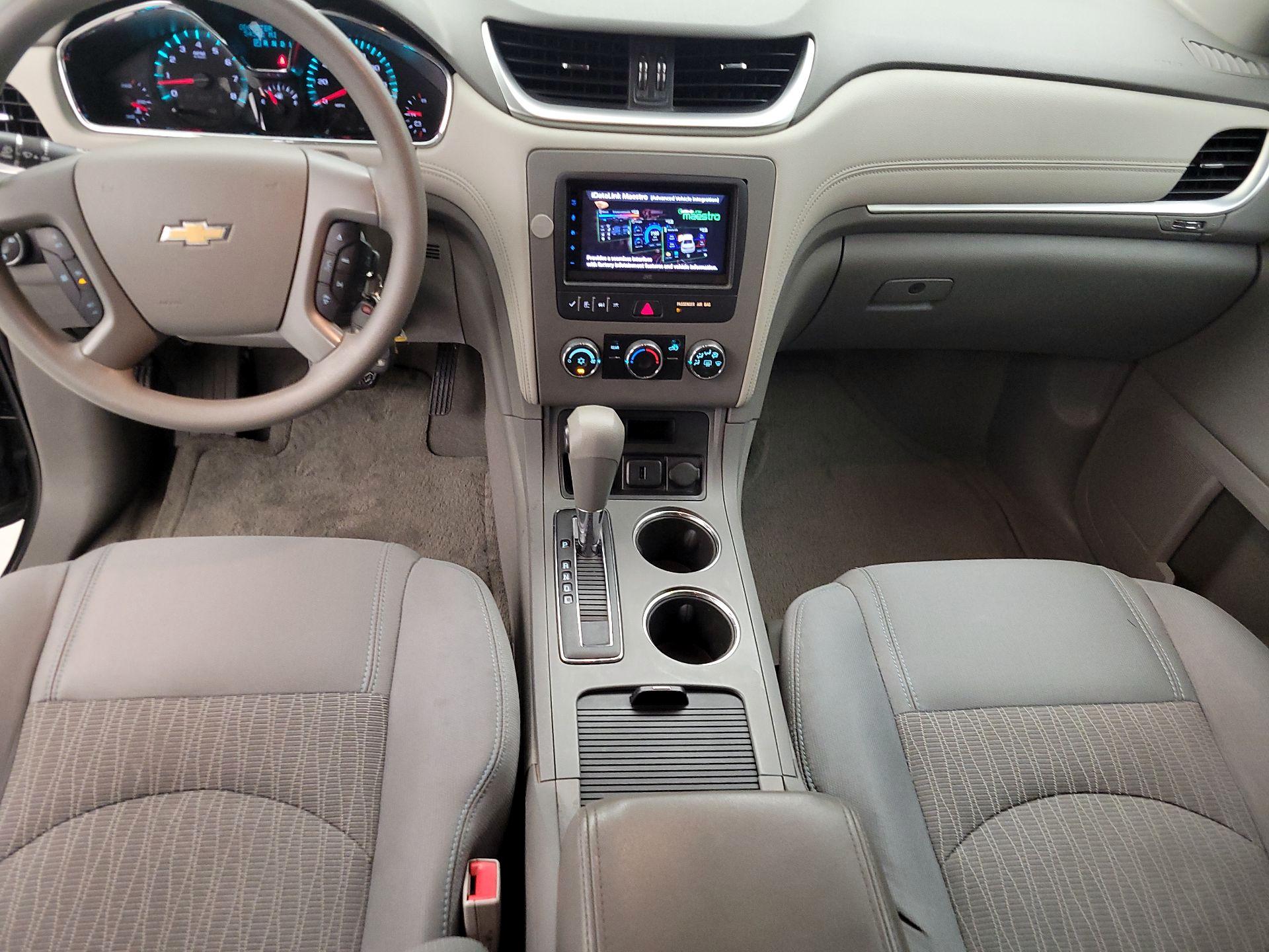 Thumbnail: 2017 Chevrolet Traverse - 9