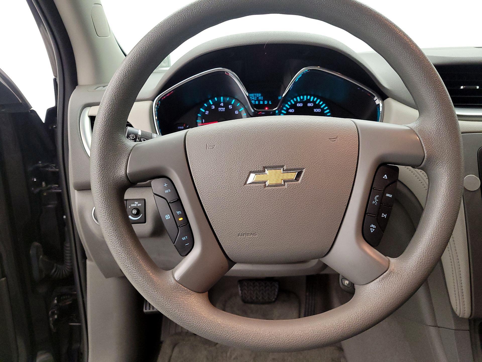 Thumbnail: 2017 Chevrolet Traverse - 10