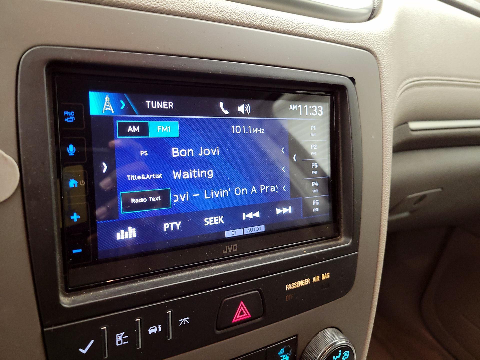 Thumbnail: 2017 Chevrolet Traverse - 15