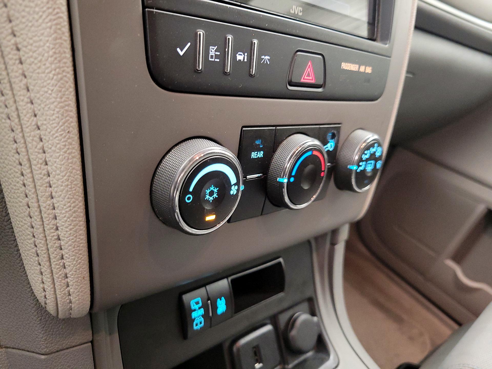 Thumbnail: 2017 Chevrolet Traverse - 16