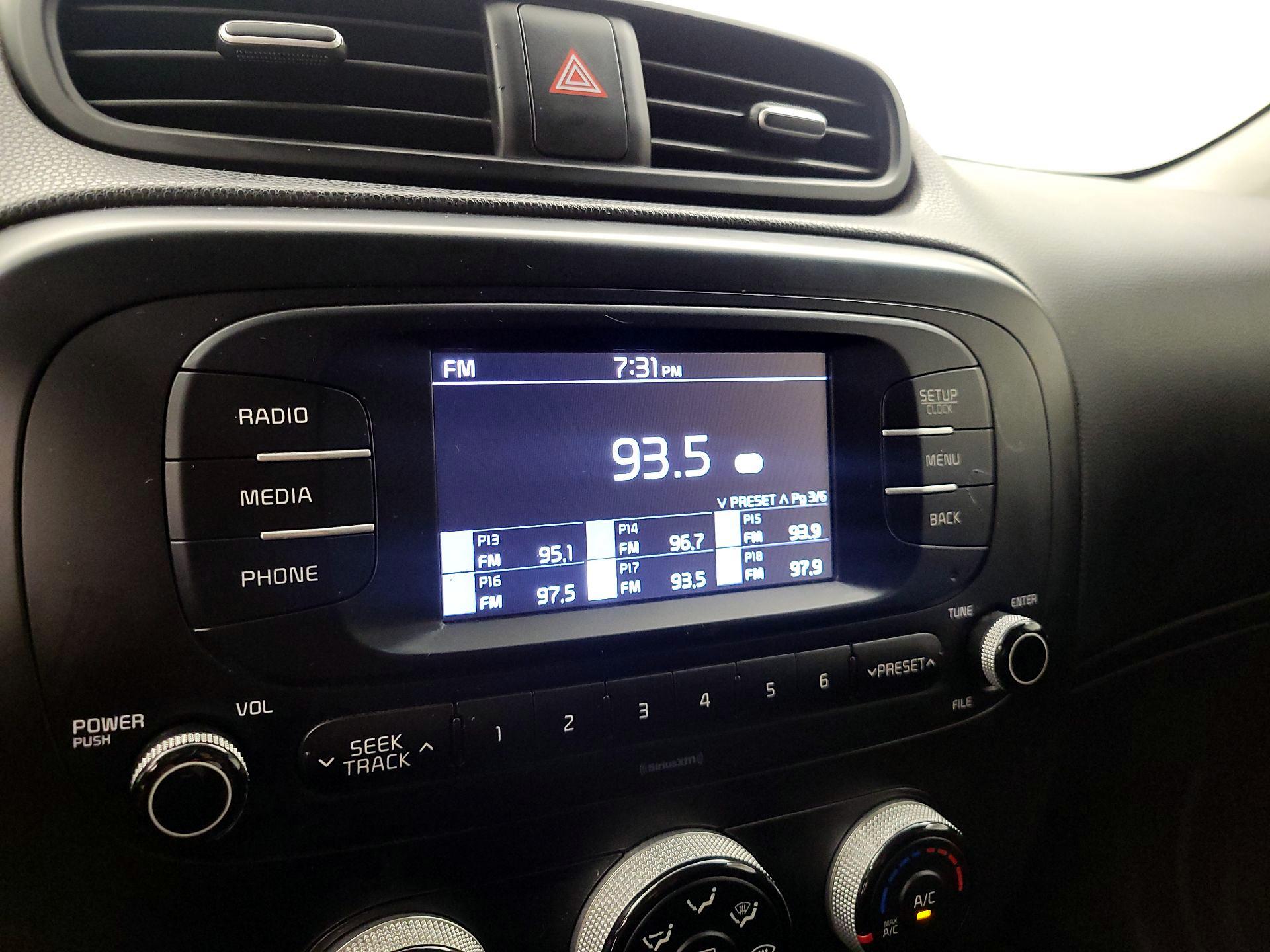 Thumbnail: 2017 Kia Soul - 14