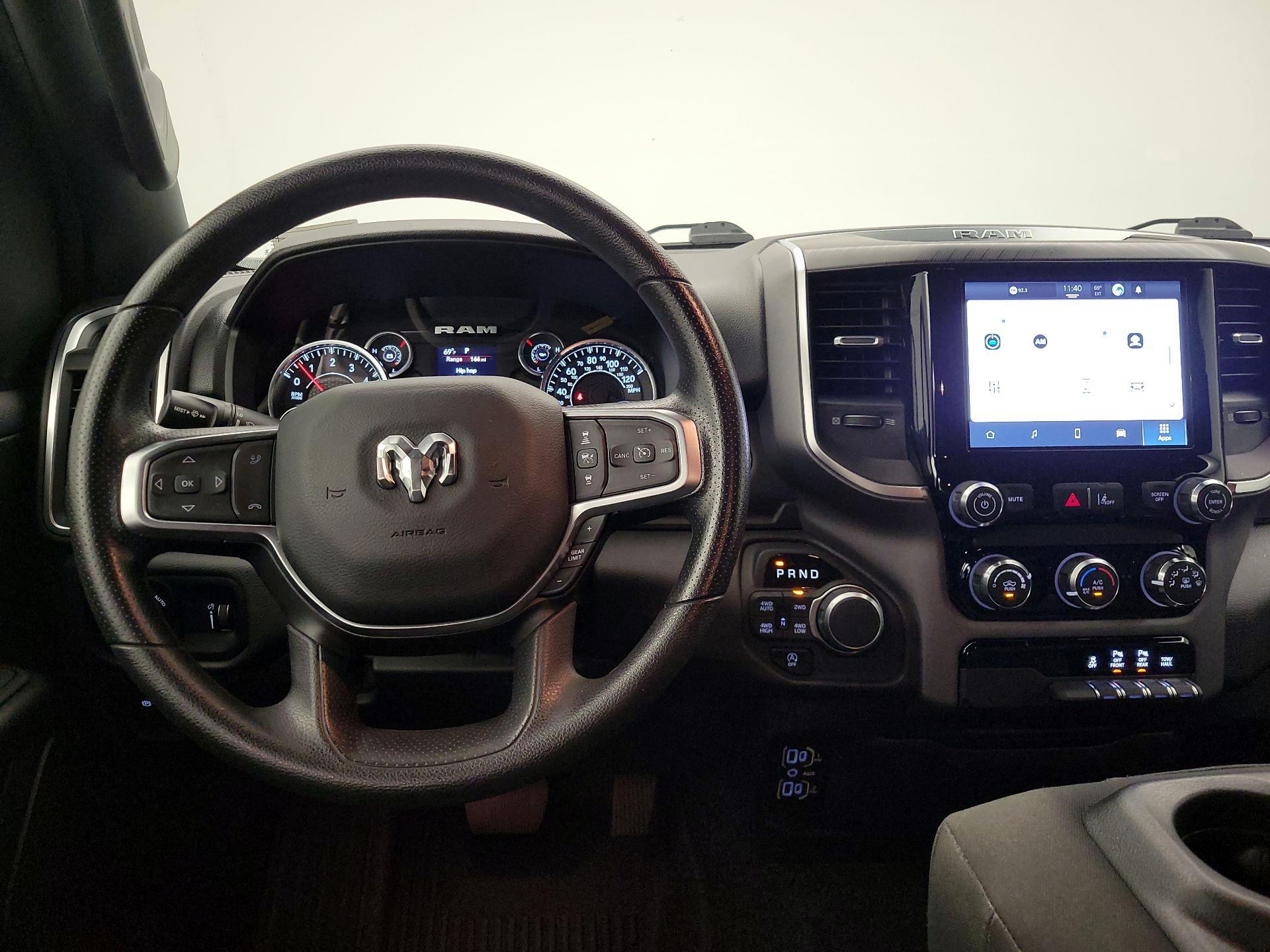 Thumbnail: 2025 RAM 1500 - 10
