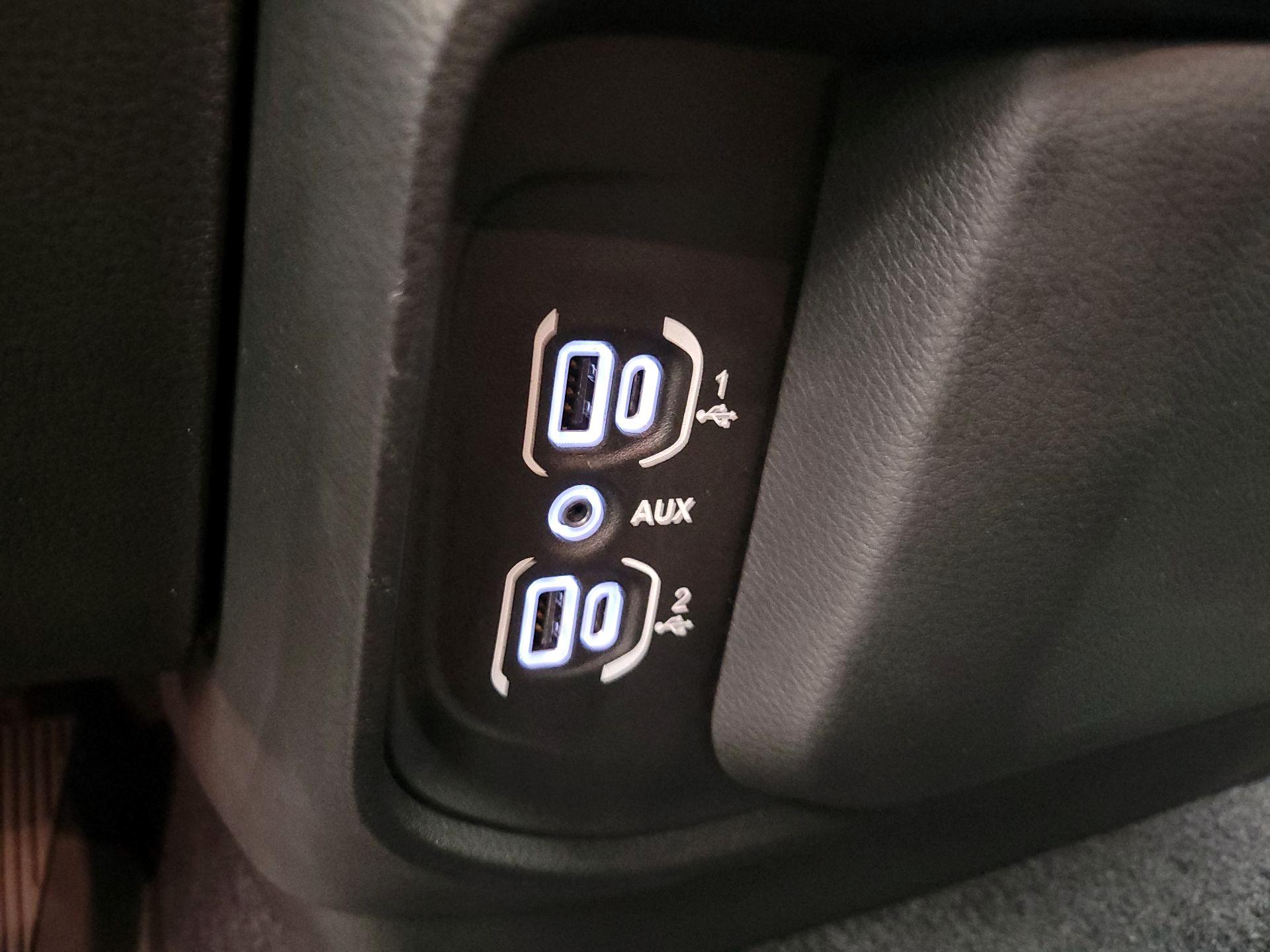 Thumbnail: 2025 RAM 1500 - 18