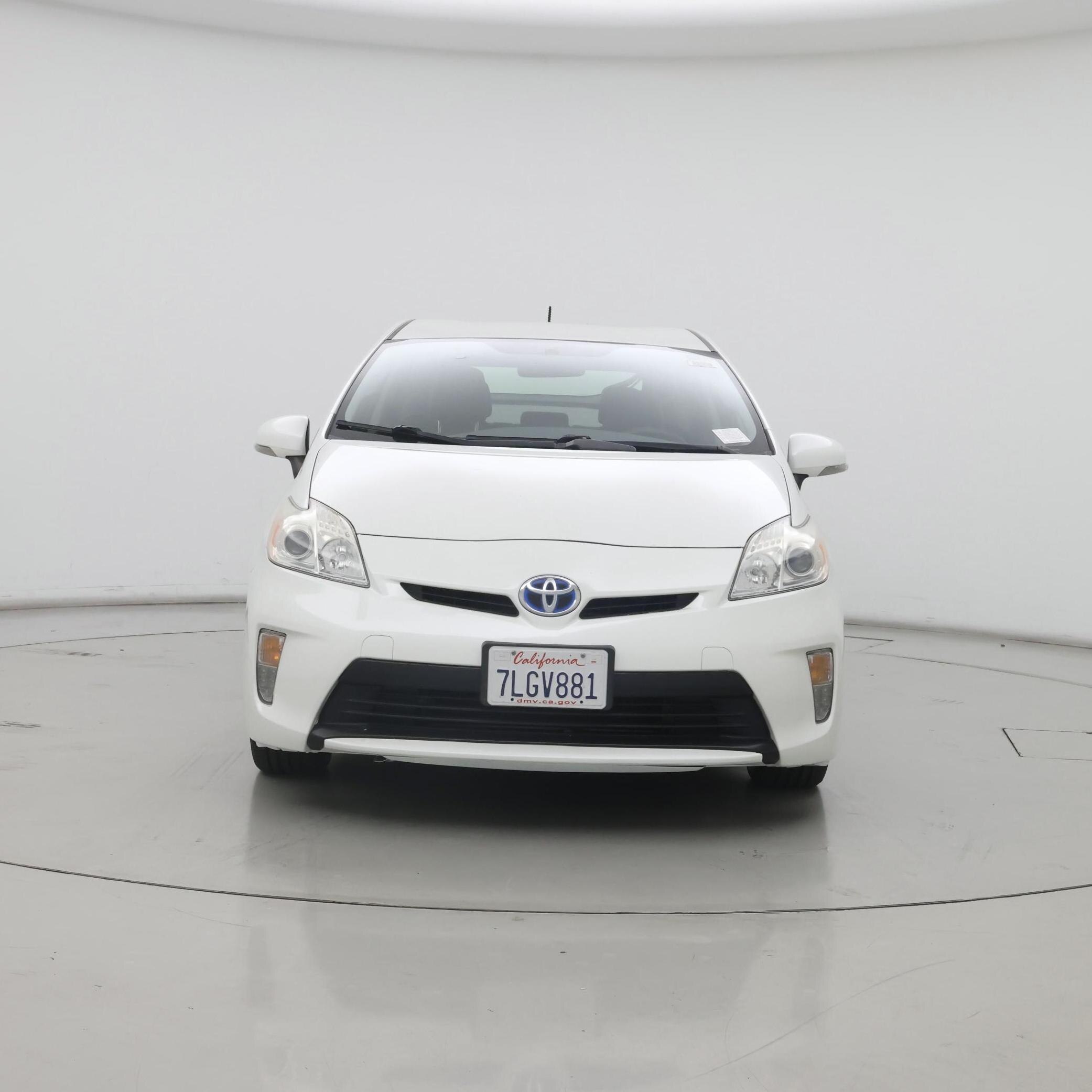 Thumbnail: 2015 Toyota Prius - 5