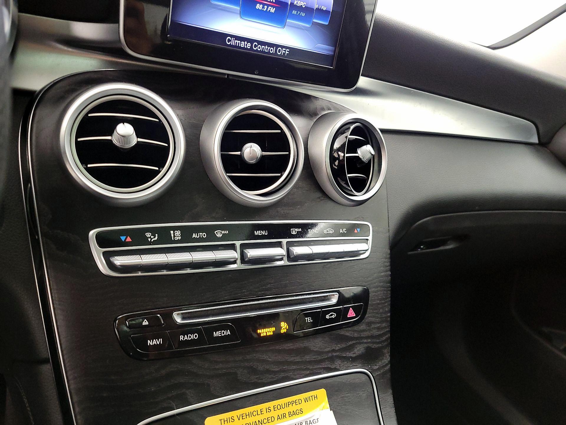 Thumbnail: 2016 Mercedes-Benz GLC - 16