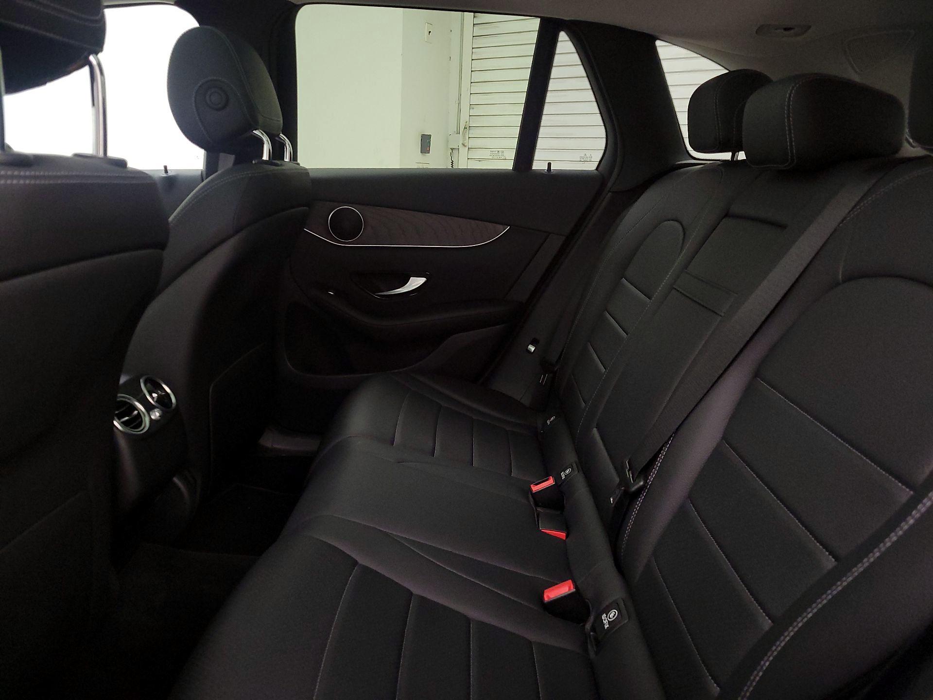 Thumbnail: 2016 Mercedes-Benz GLC - 19