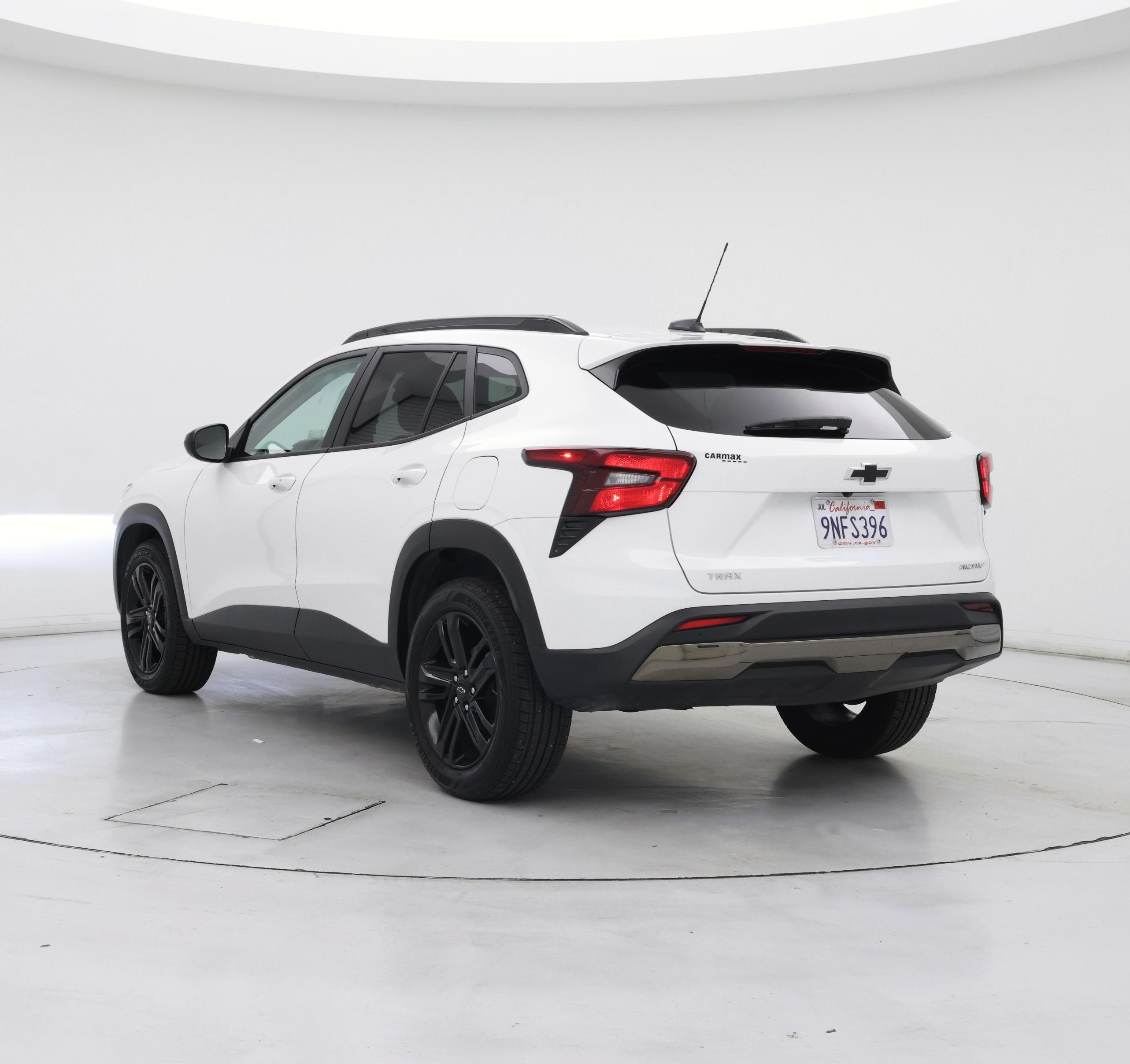 Thumbnail: 2025 Chevrolet Trax - 2
