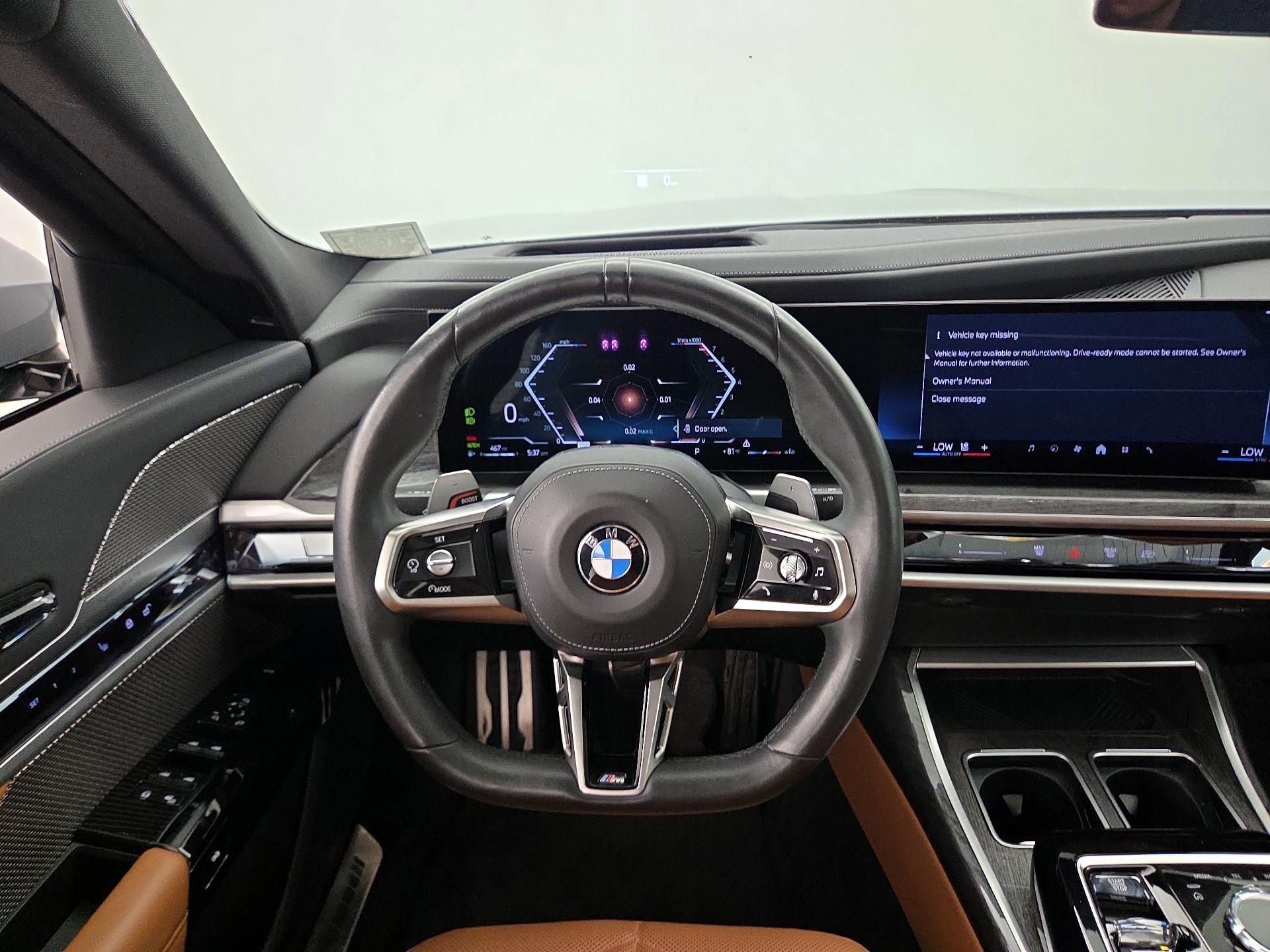 Thumbnail: 2023 BMW 7 Series - 10