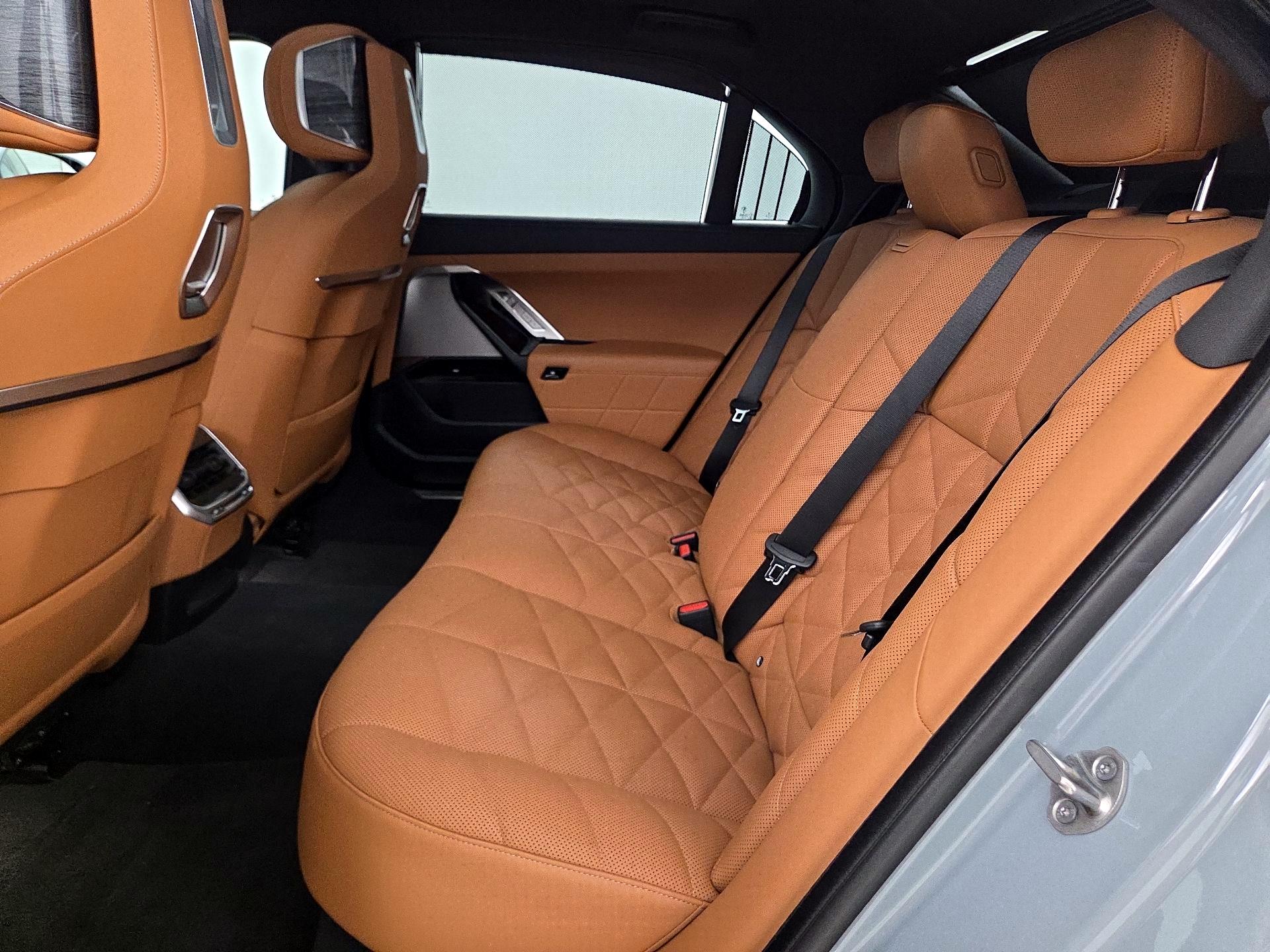 Thumbnail: 2023 BMW 7 Series - 20