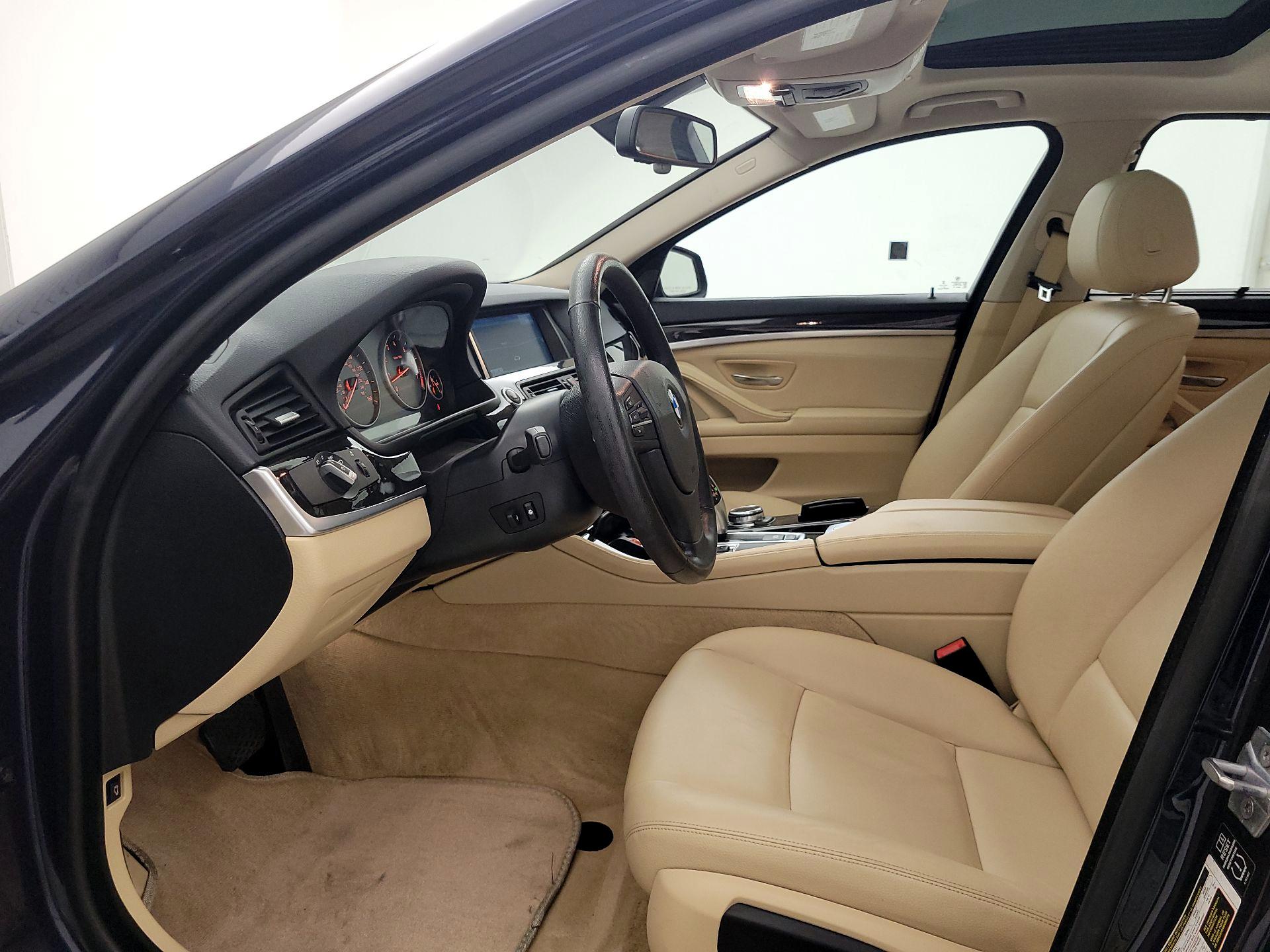 Thumbnail: 2014 BMW 5 Series - 11