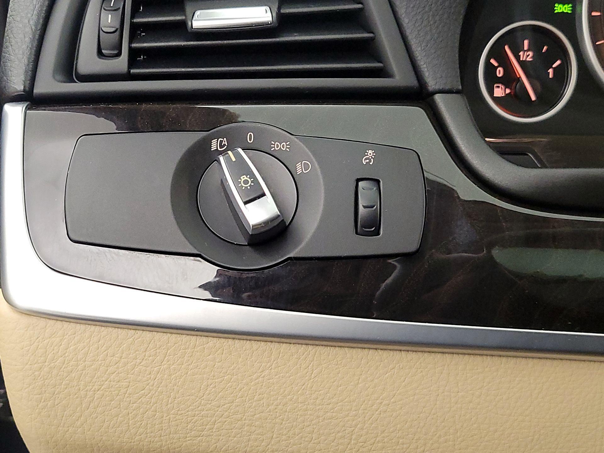 Thumbnail: 2014 BMW 5 Series - 13