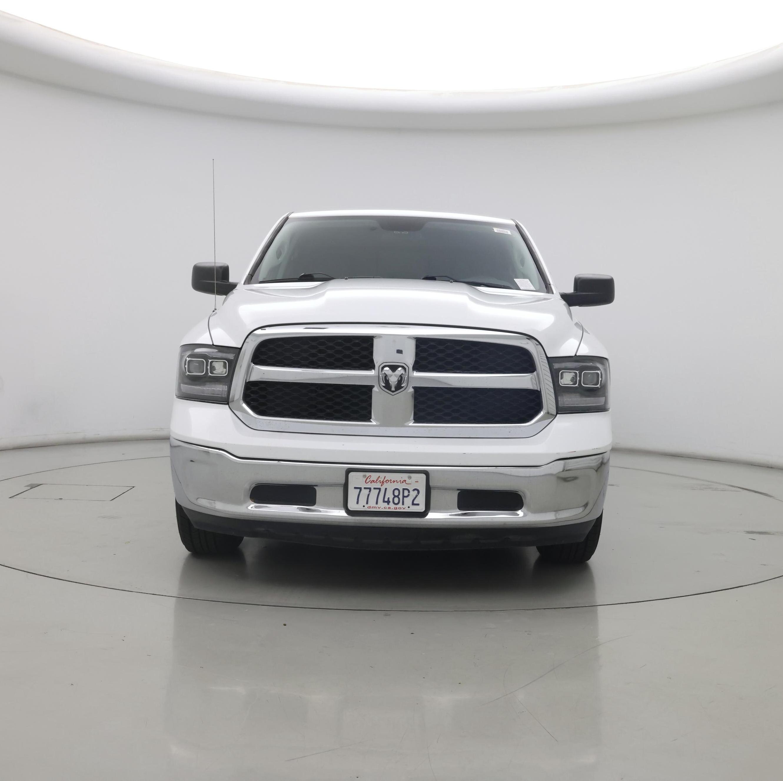 Thumbnail: 2019 RAM 1500 Classic - 5