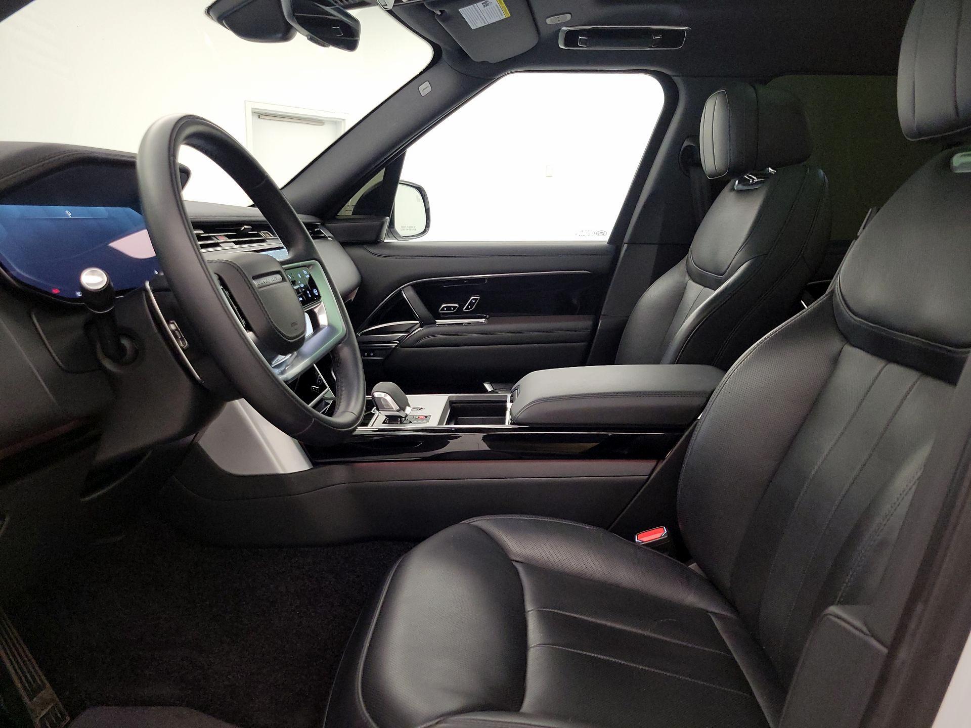 Thumbnail: 2024 Land Rover Range Rover - 11