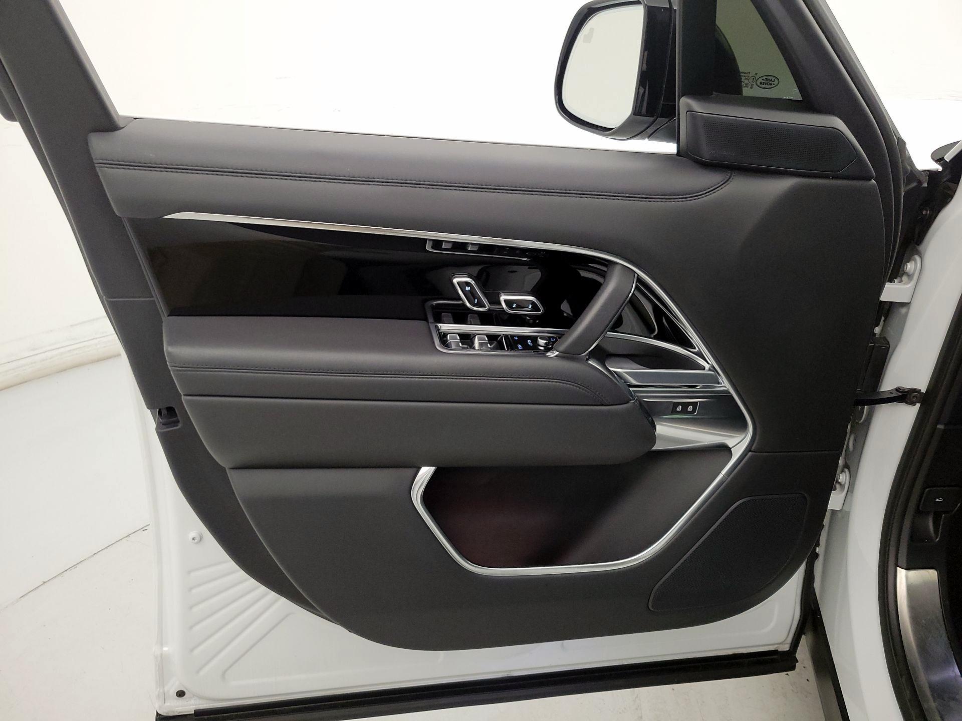 Thumbnail: 2024 Land Rover Range Rover - 12