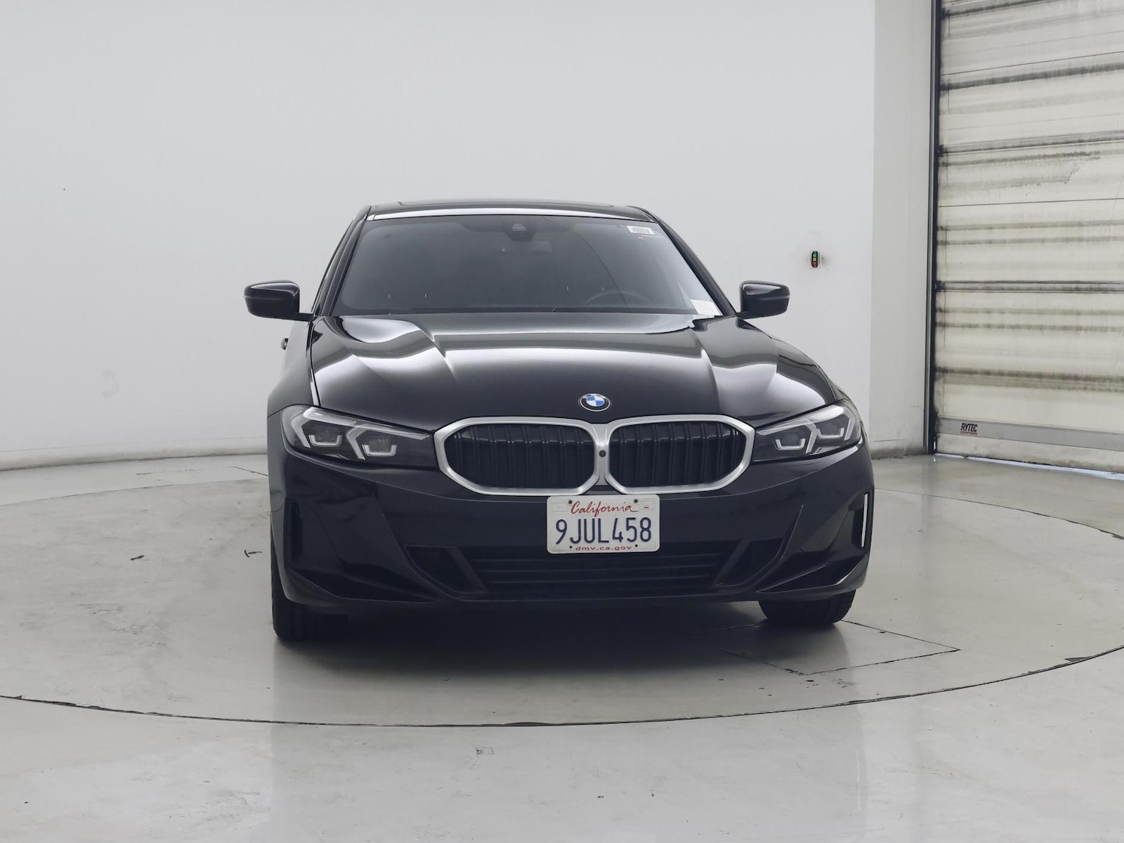 2024 BMW 3 Series 330i - Photo 6